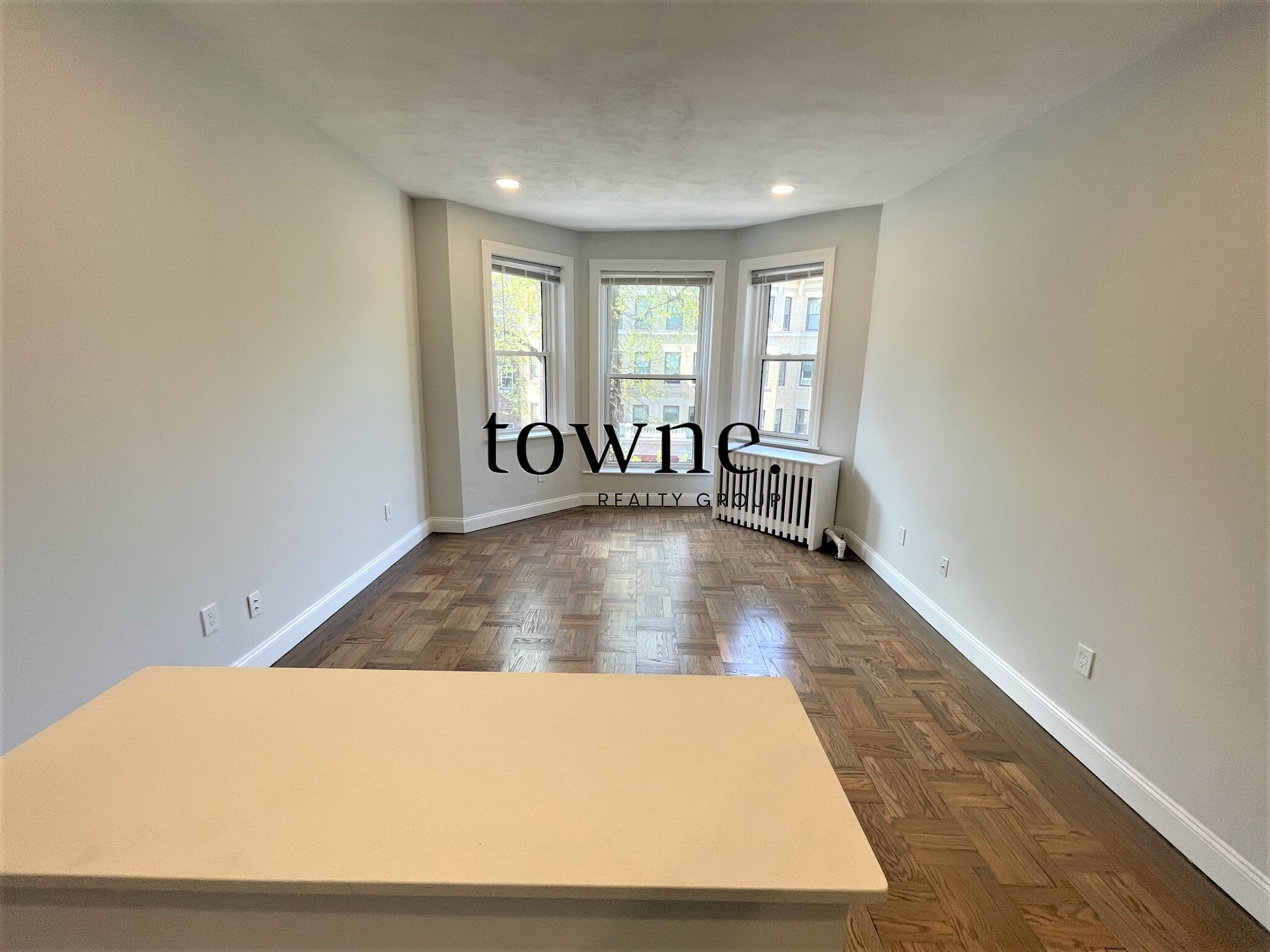 32 Queensberry St, Fenway