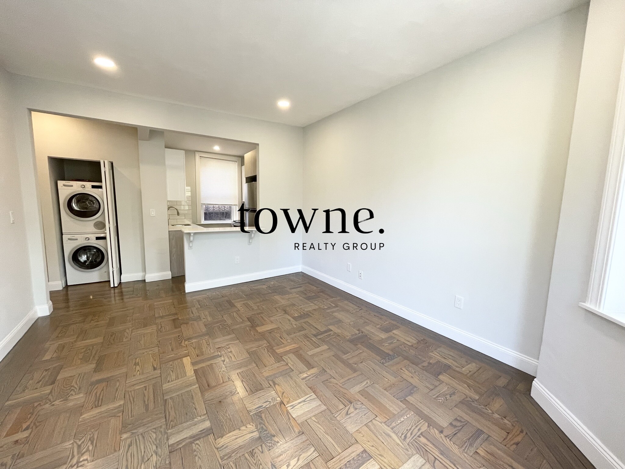 32 Queensberry St, Fenway