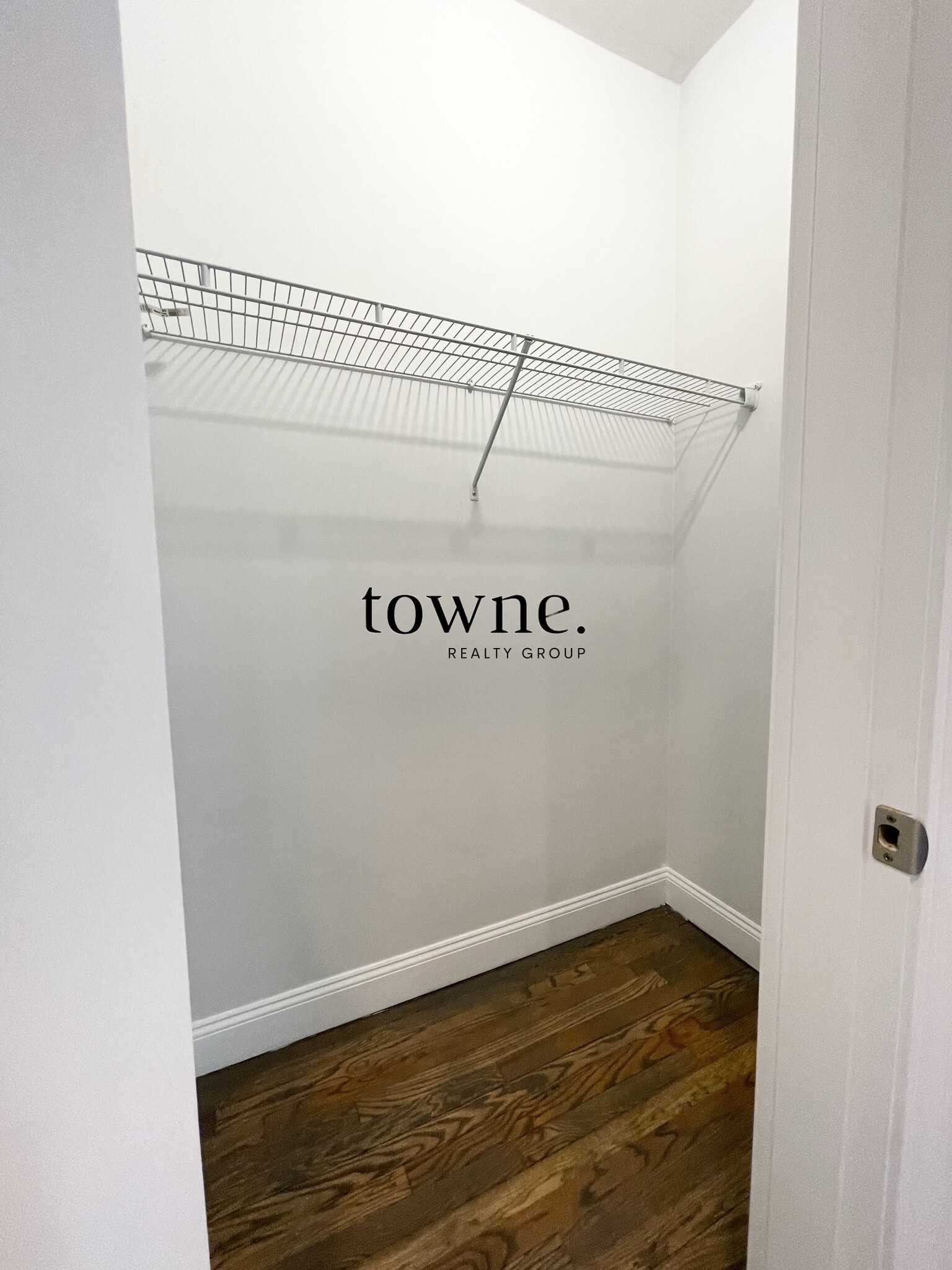 32 Queensberry St, Fenway