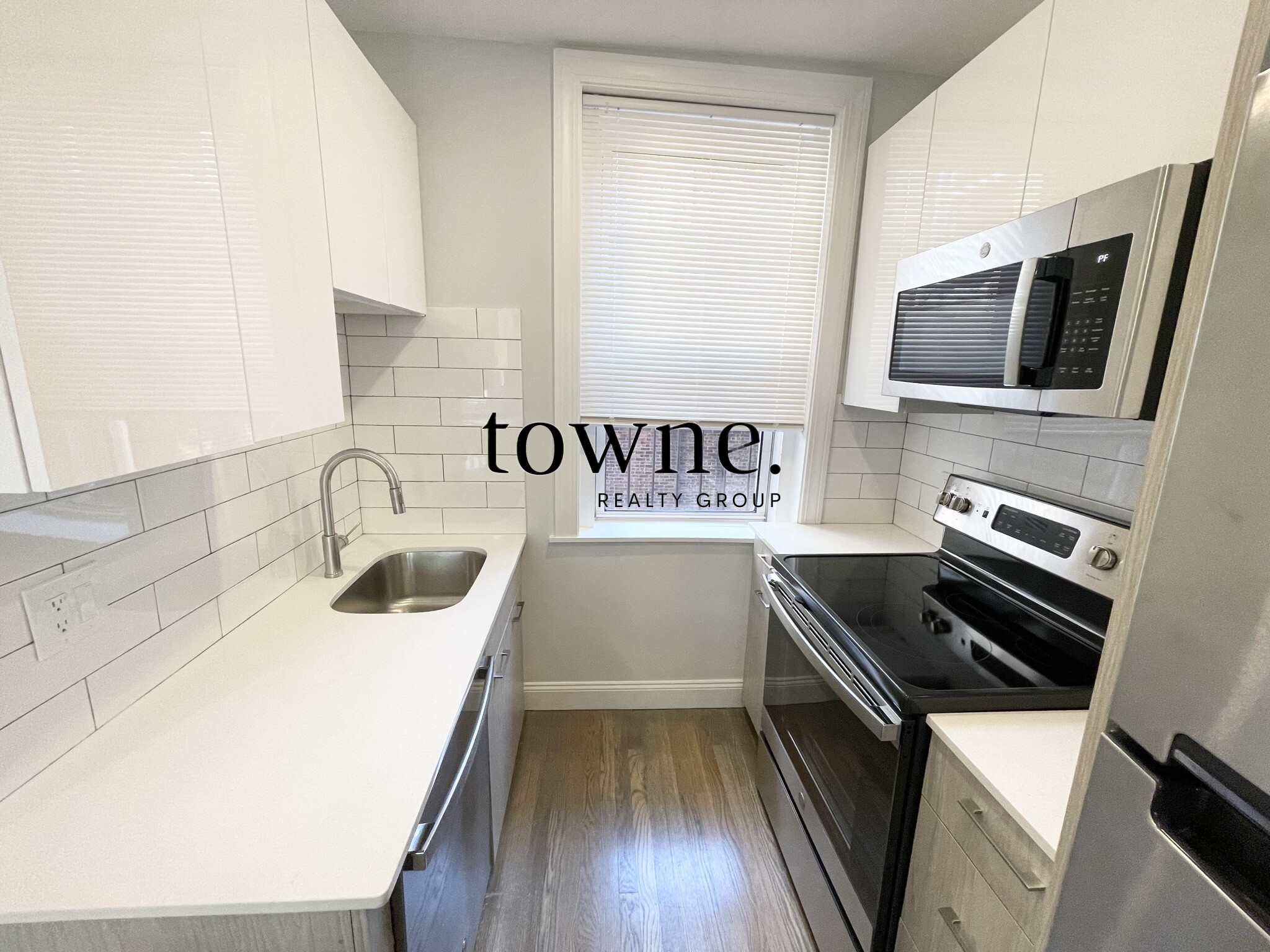 32 Queensberry St, Fenway