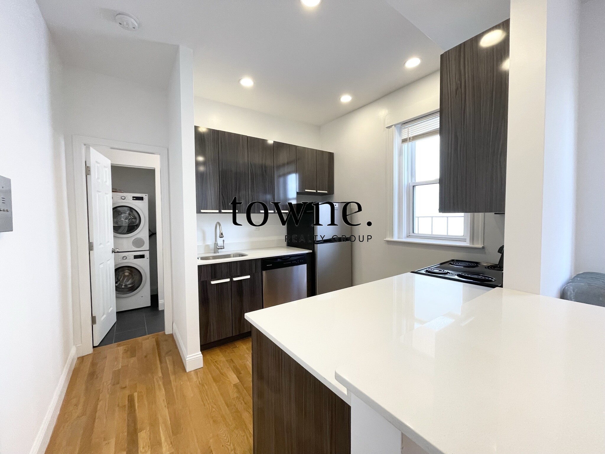 120 Peterborough St, Fenway