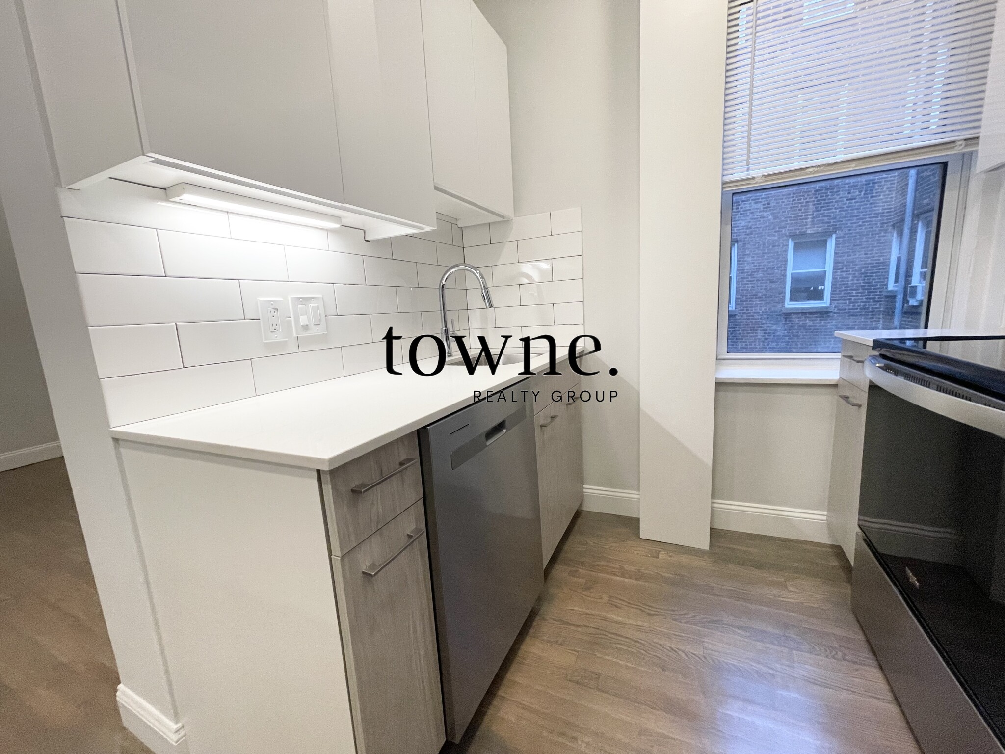 19 Queensberry St, Fenway