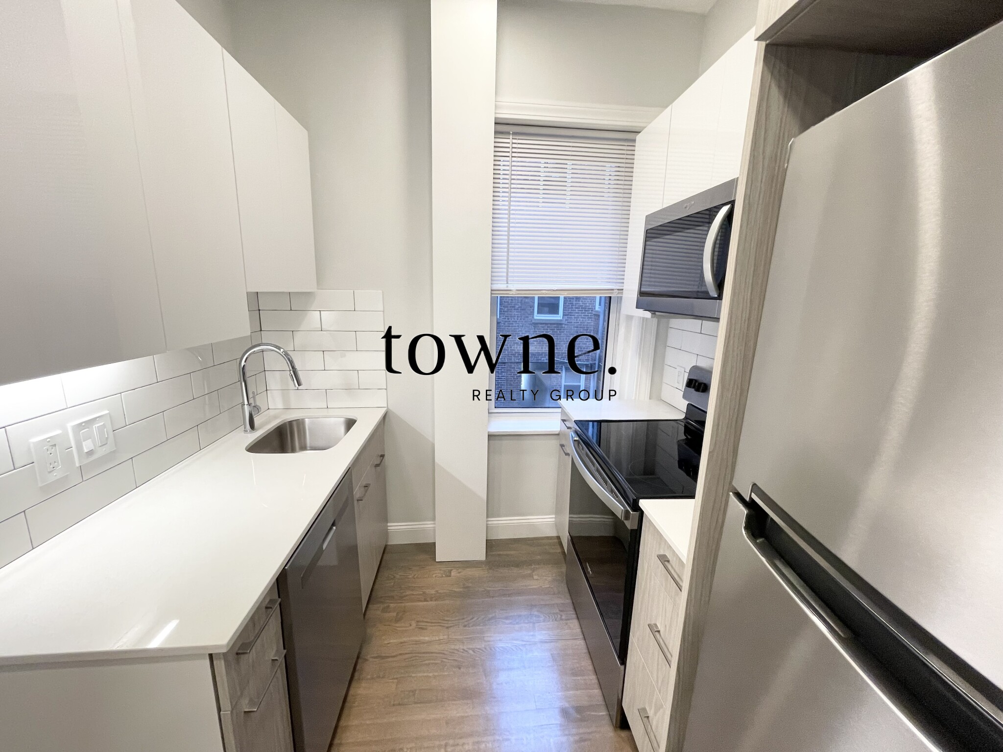 19 Queensberry St, Fenway