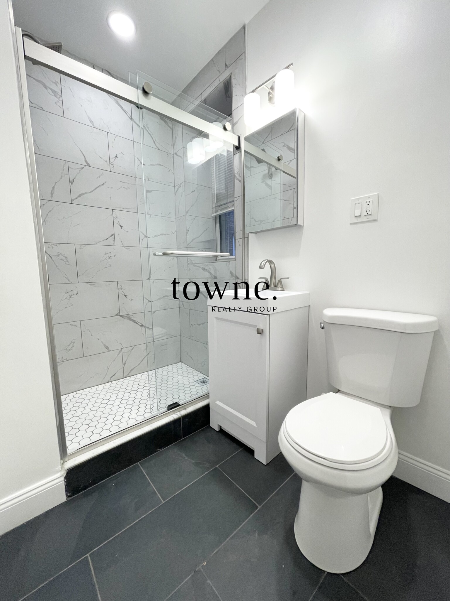 19 Queensberry St, Fenway