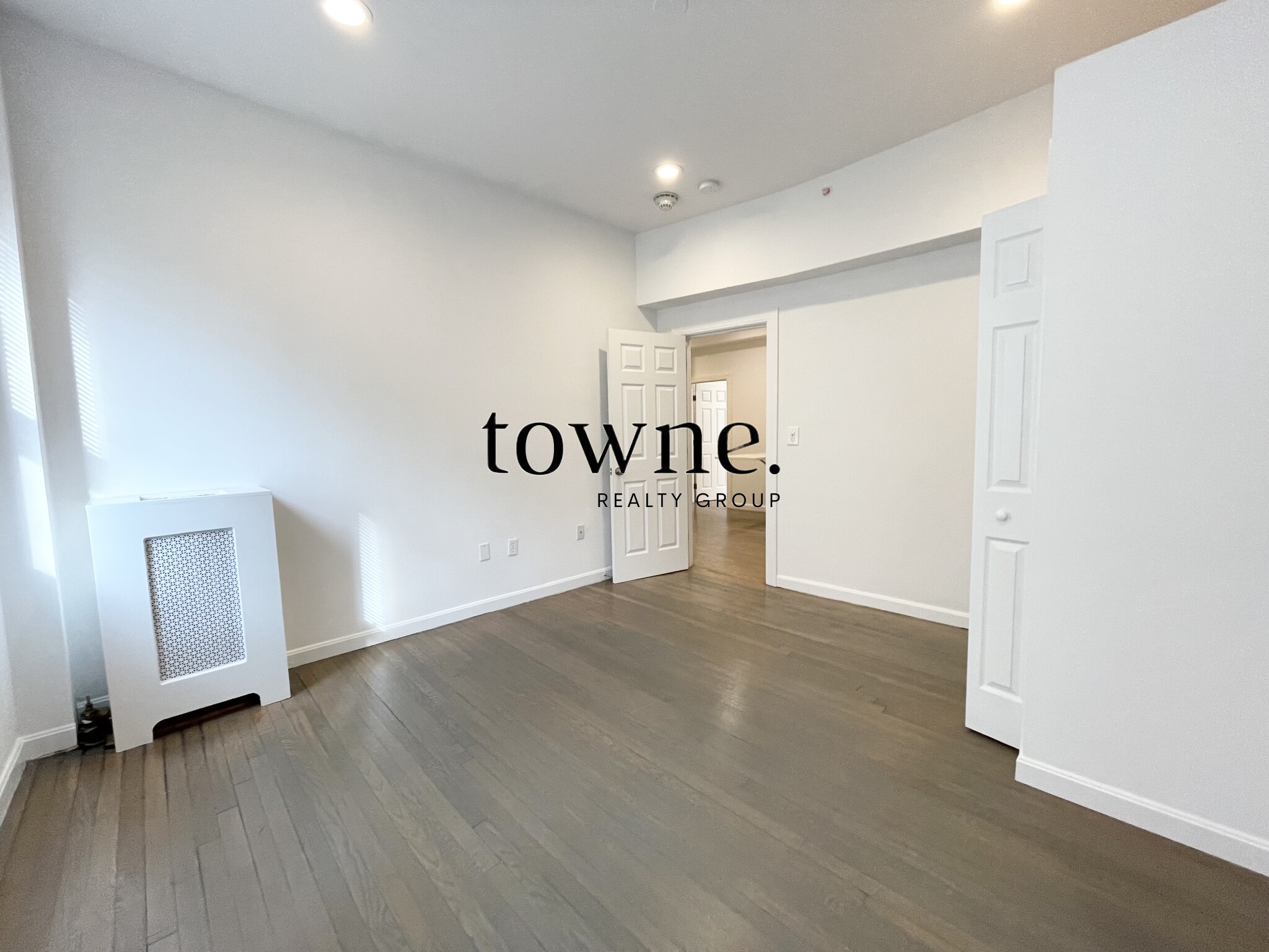 11 Queensberry St, Fenway