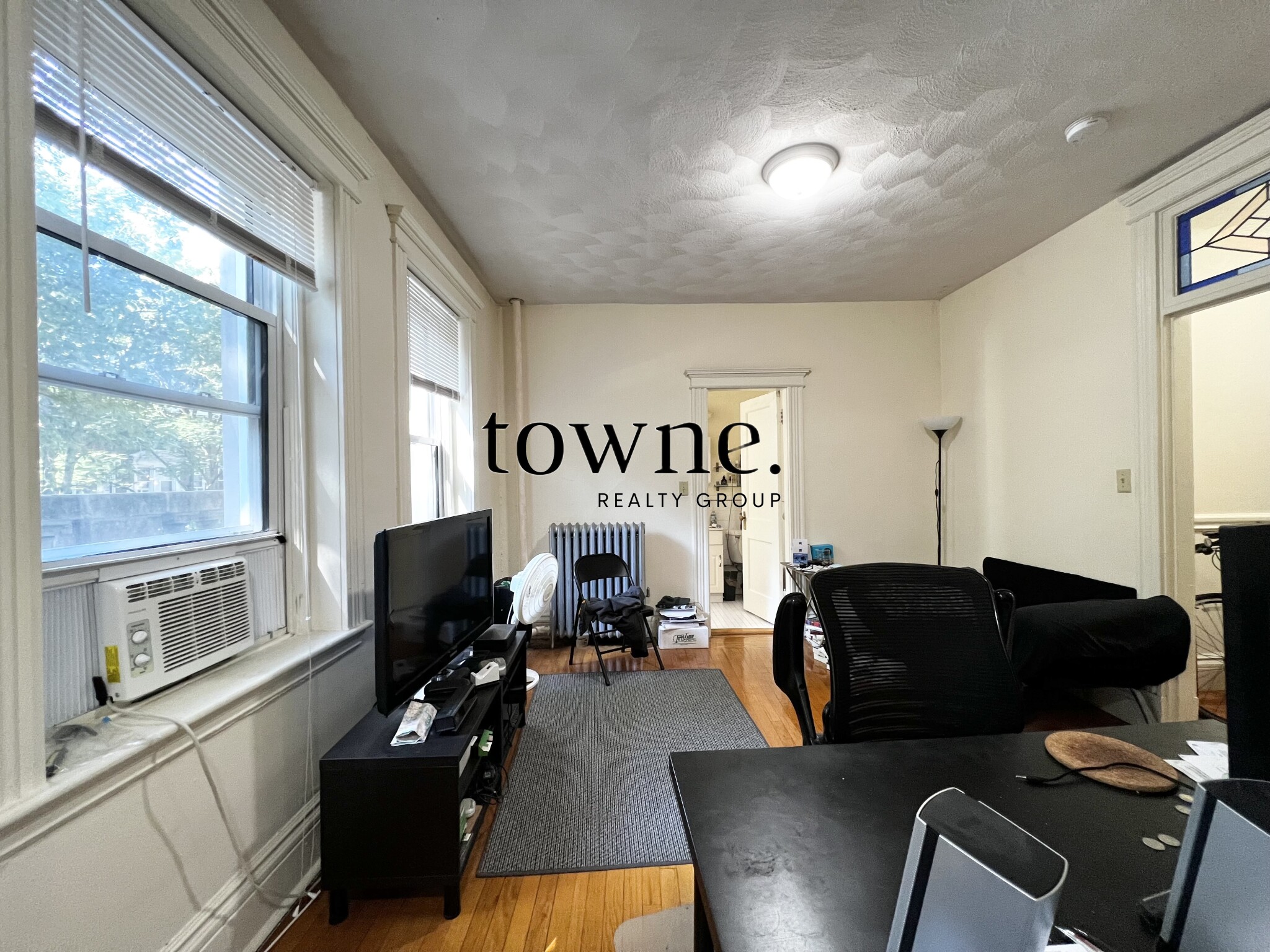 19 Queensberry St, Fenway