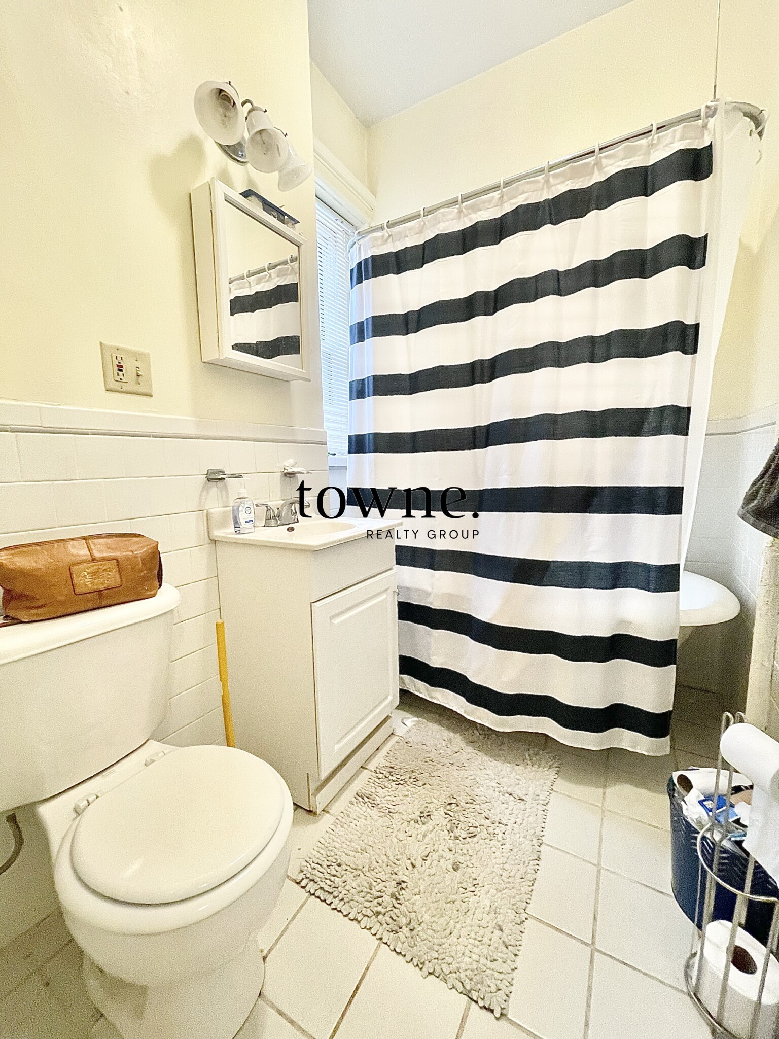 111 Queensberry St, Fenway