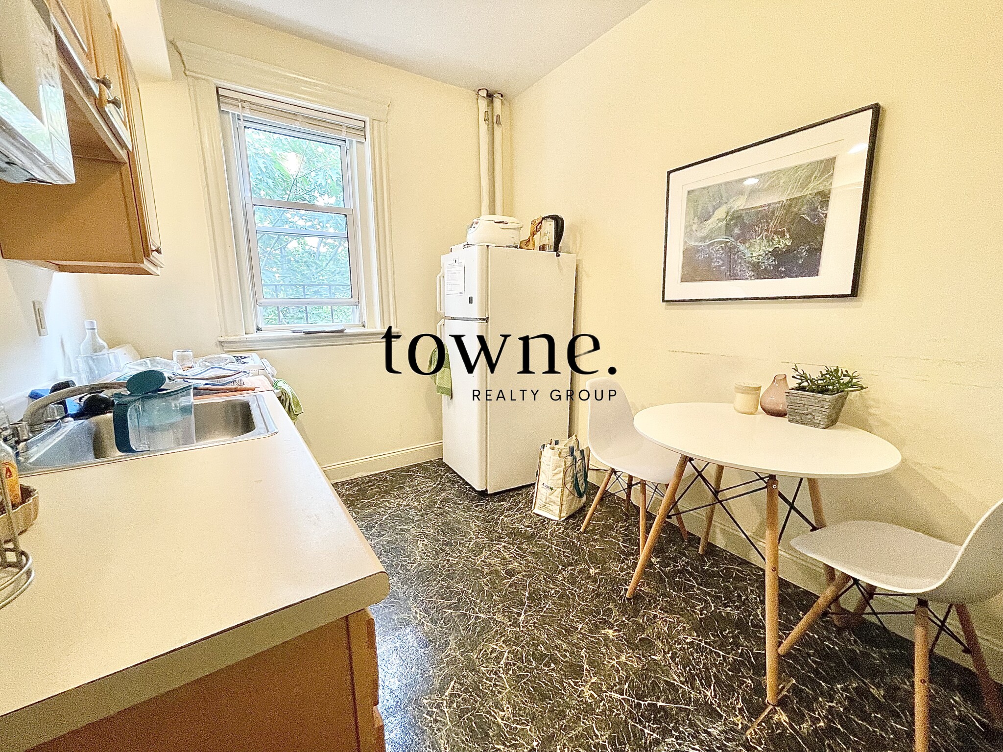 124 Peterborough St, Fenway