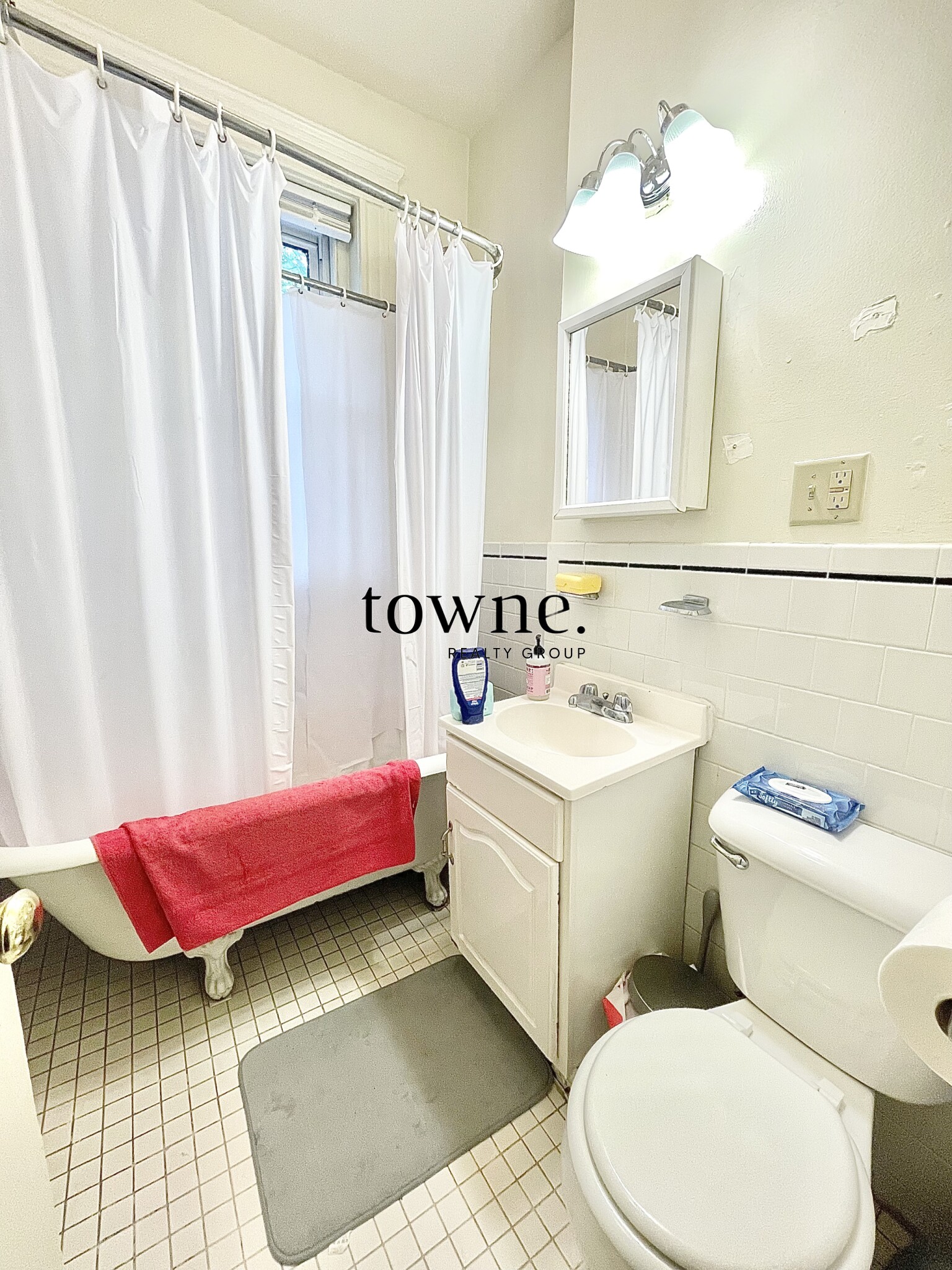 124 Peterborough St, Fenway