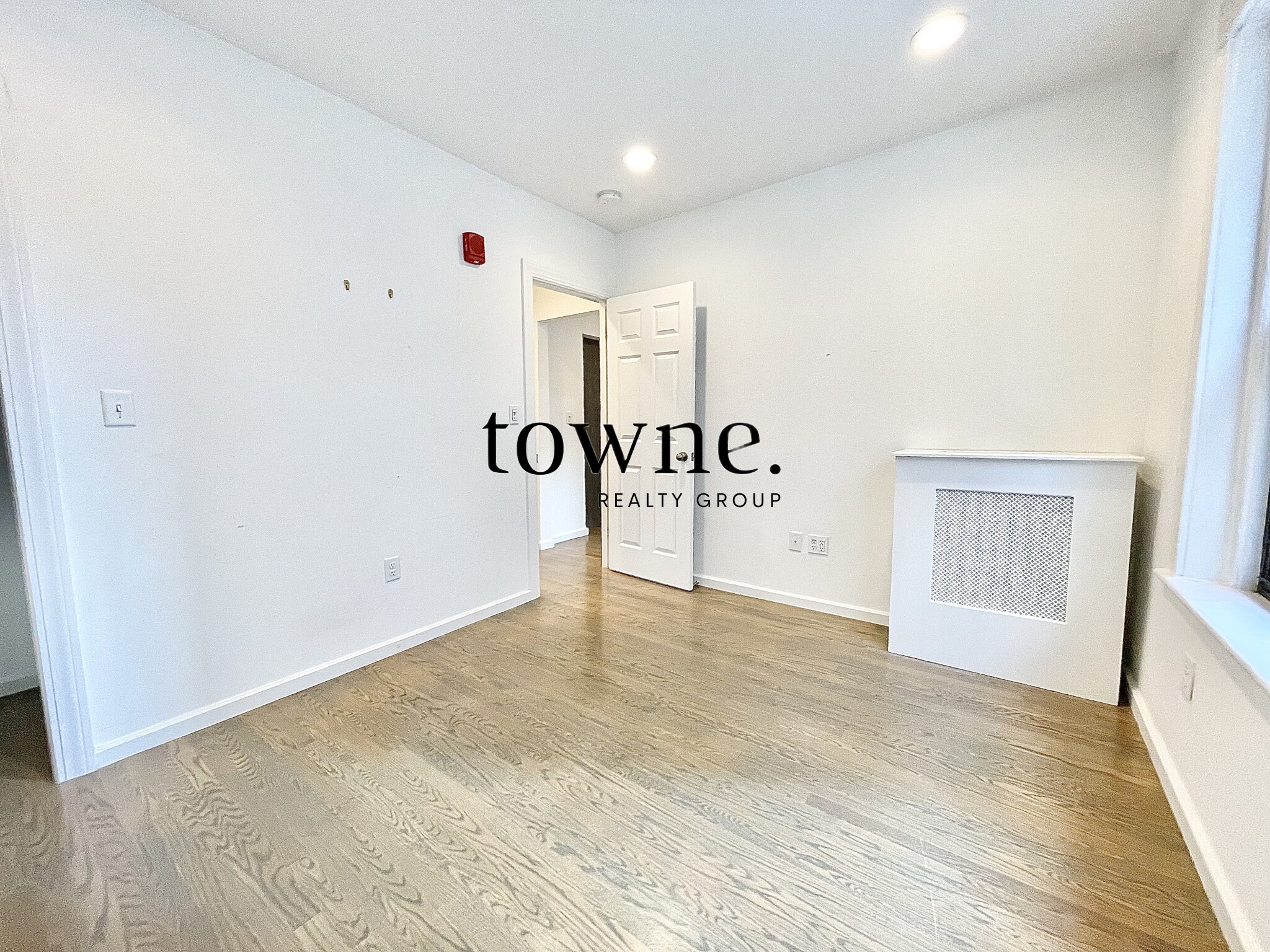 19 Peterborough St, Fenway