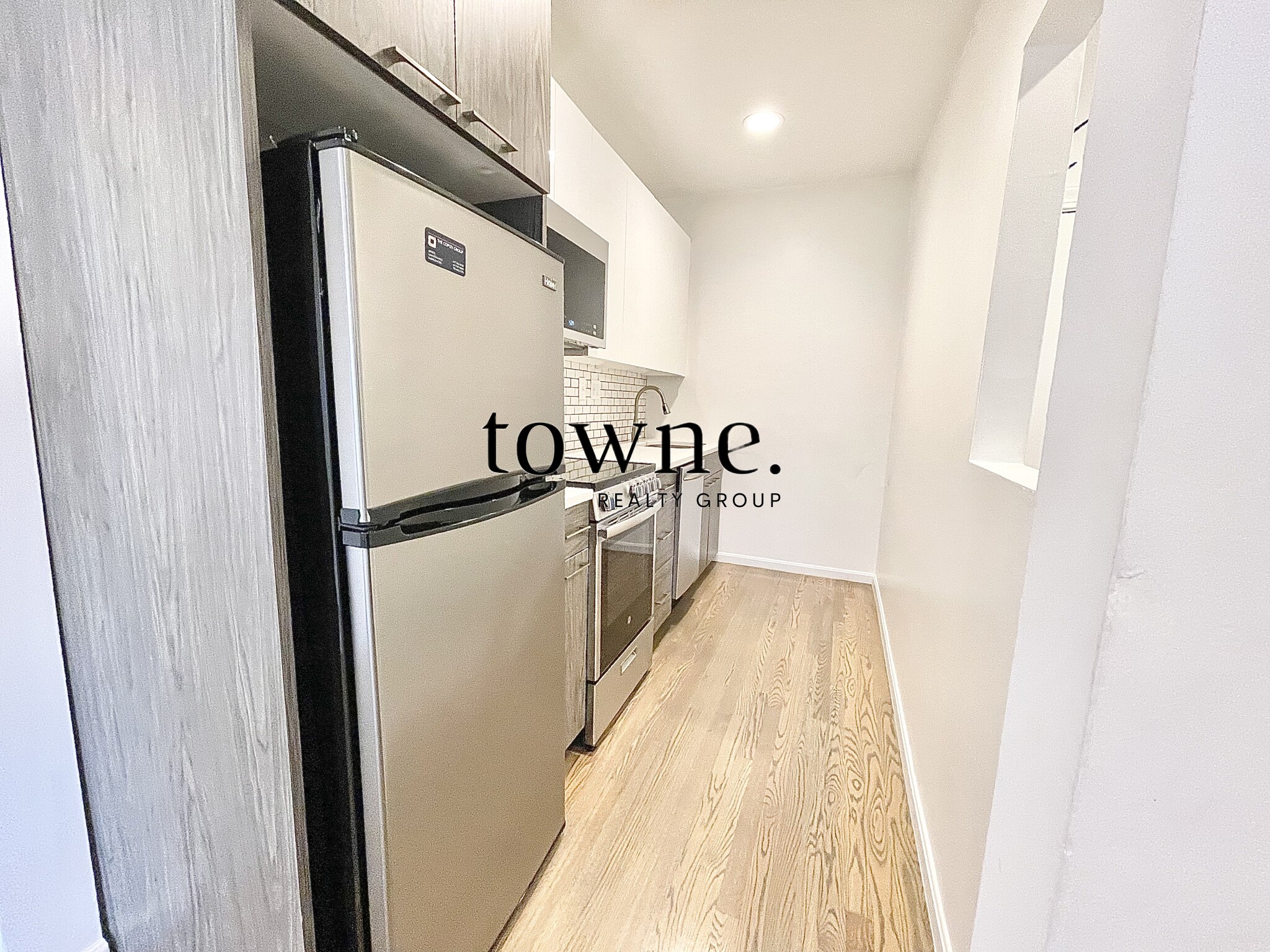 19 Peterborough St, Fenway