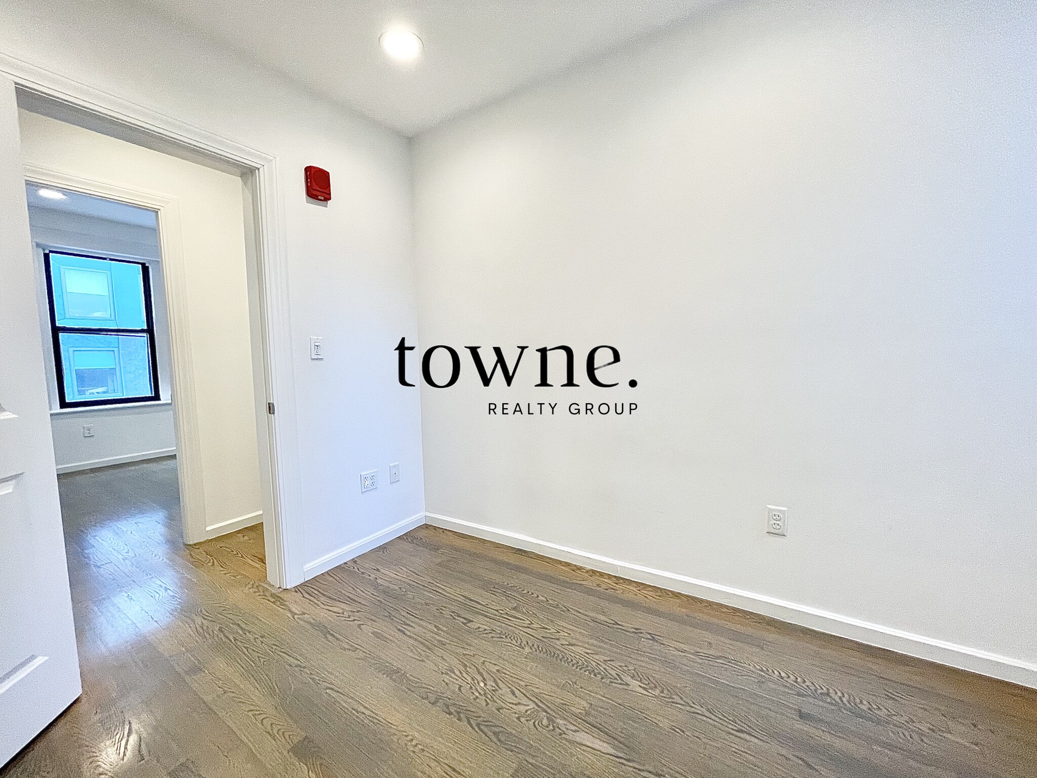 19 Peterborough St, Fenway