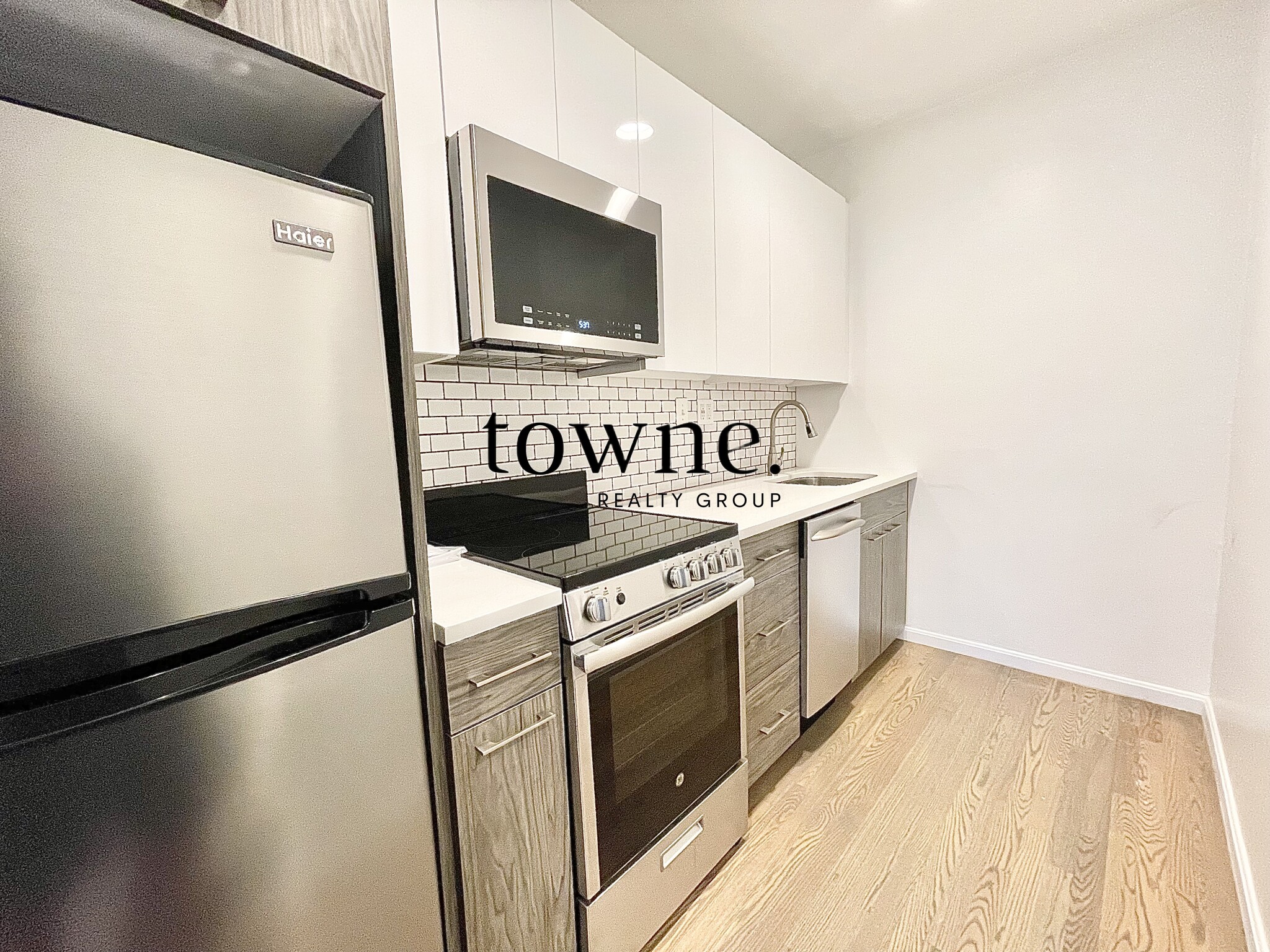 19 Peterborough St, Fenway