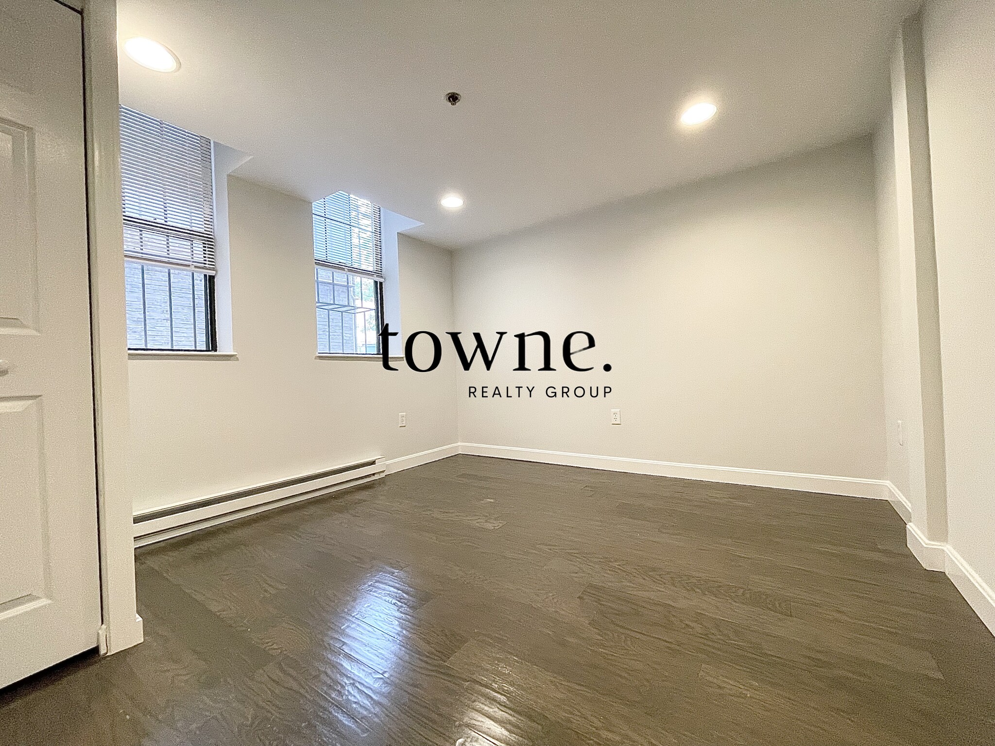 100 Queensberry St, Fenway