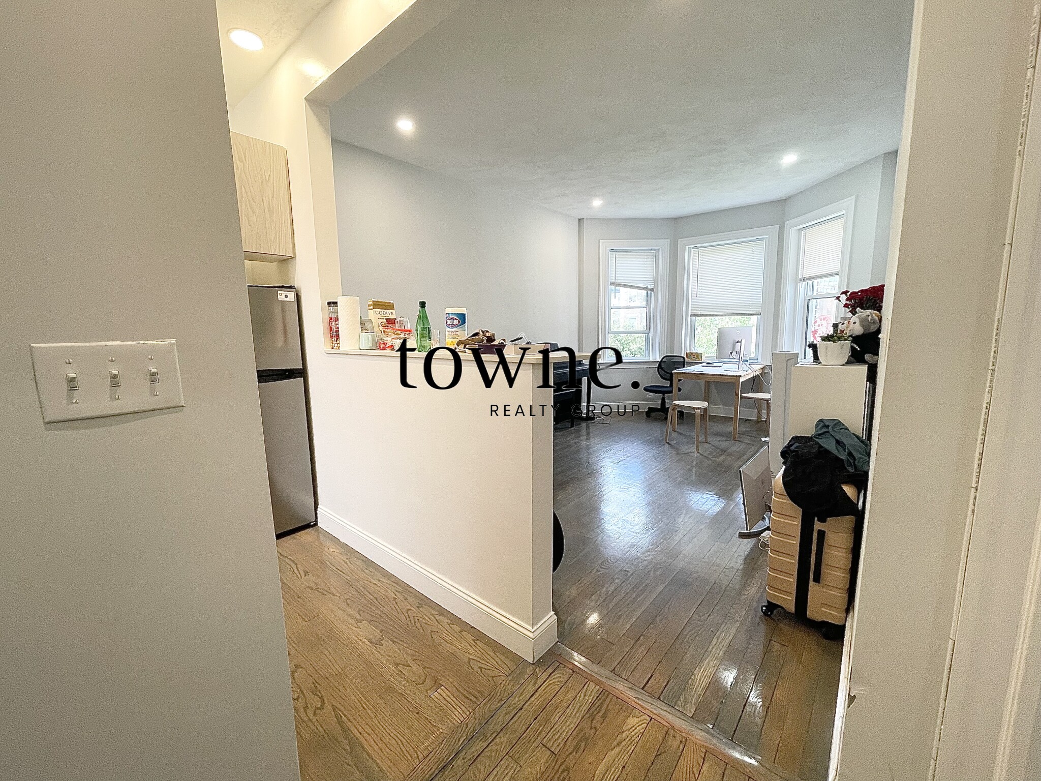 100 Queensberry St, Fenway