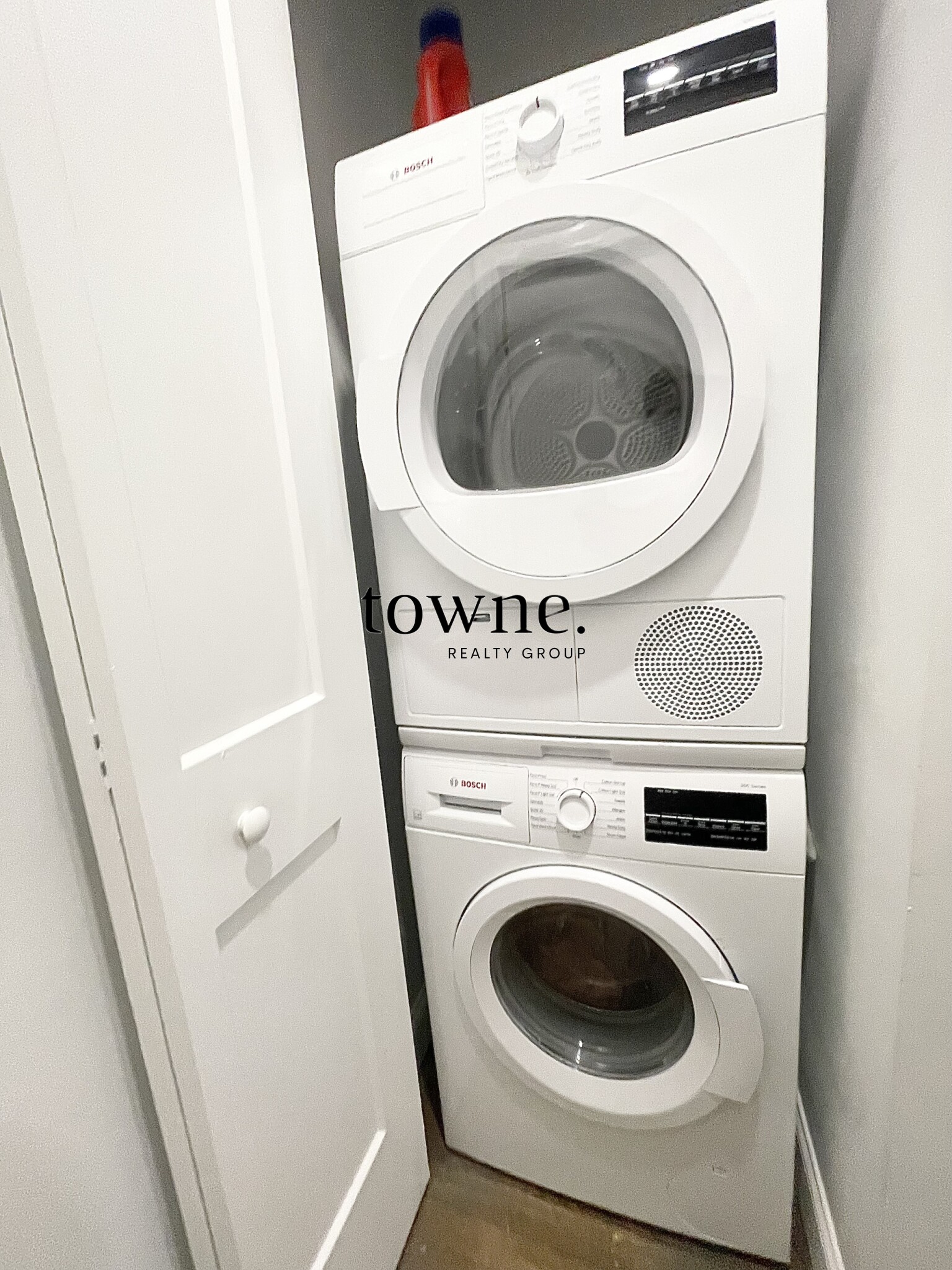 100 Queensberry St, Fenway