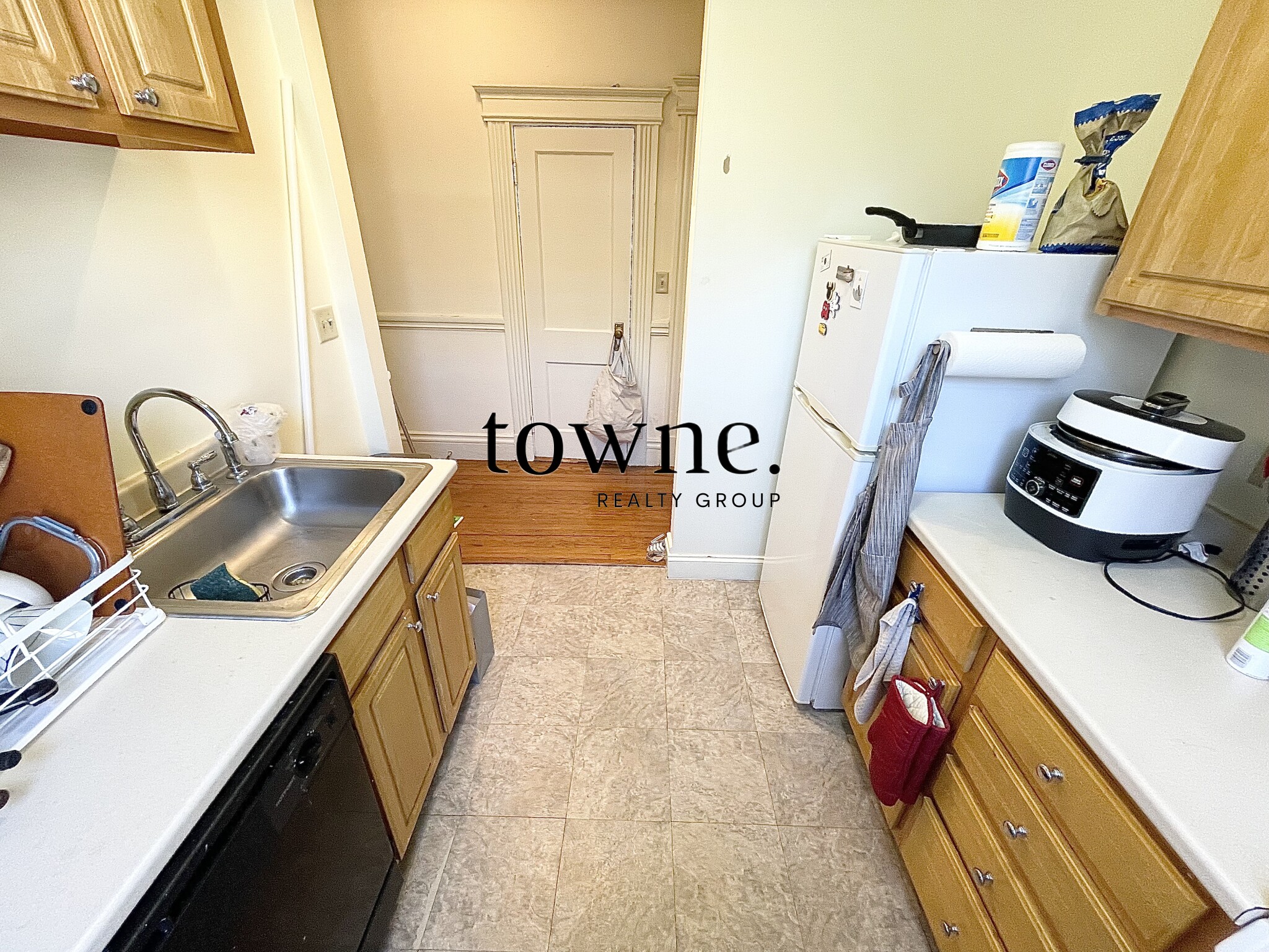 16 Queensberry St, Fenway