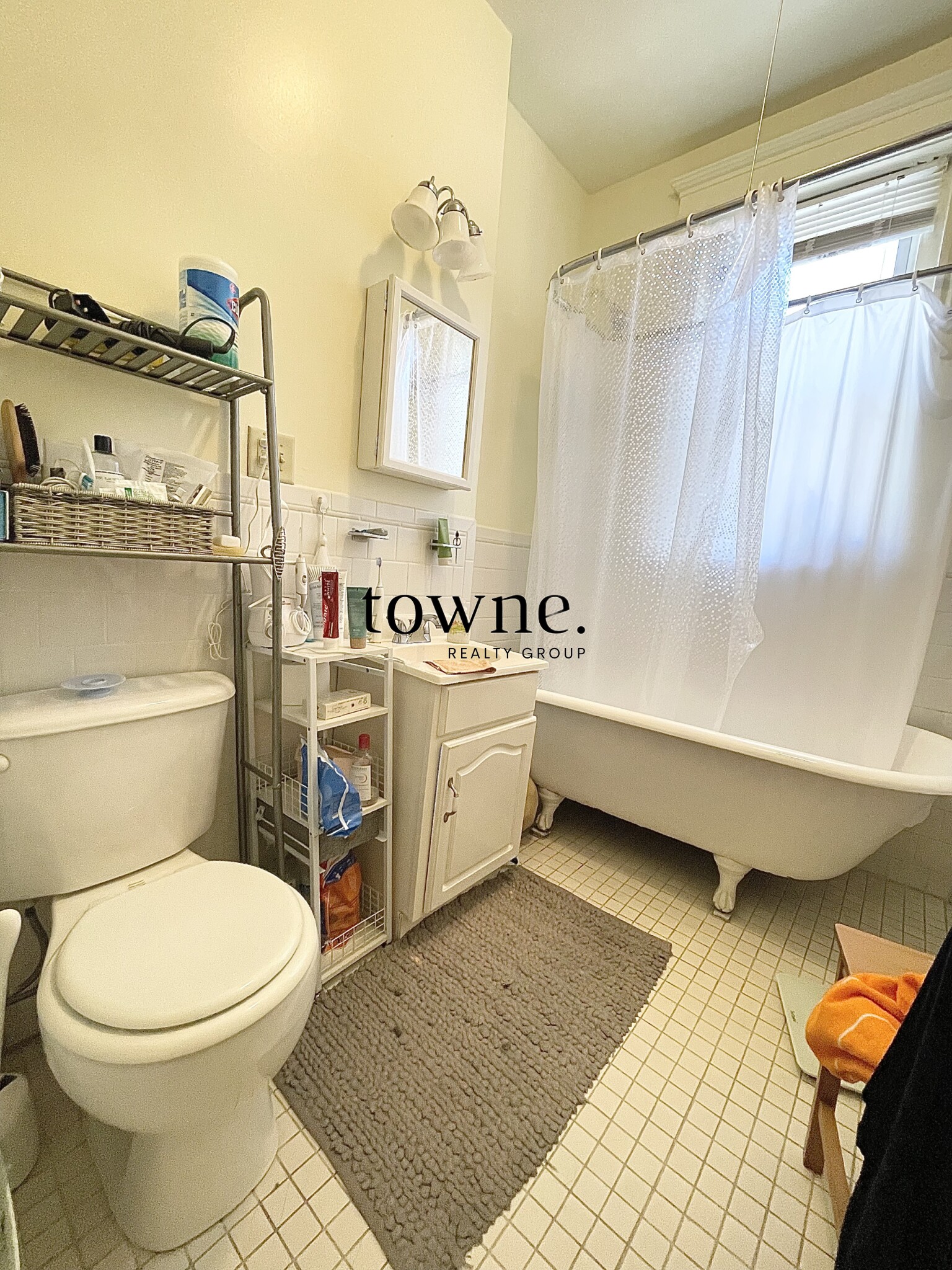 16 Queensberry St, Fenway