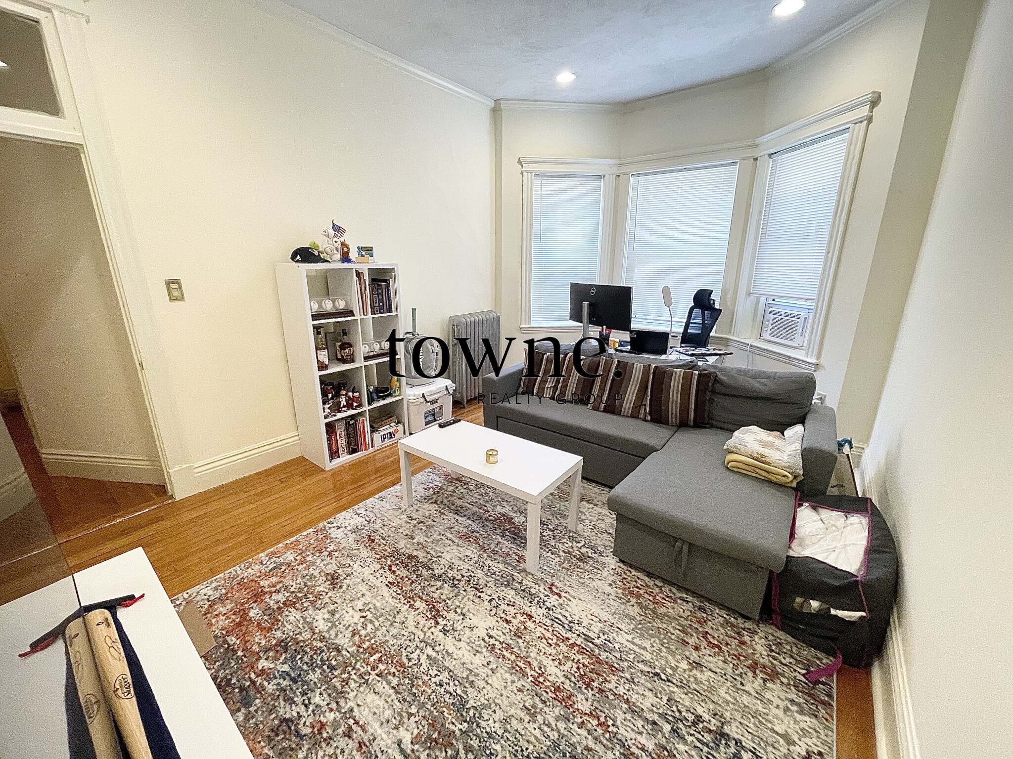 106 Queensberry St, Fenway