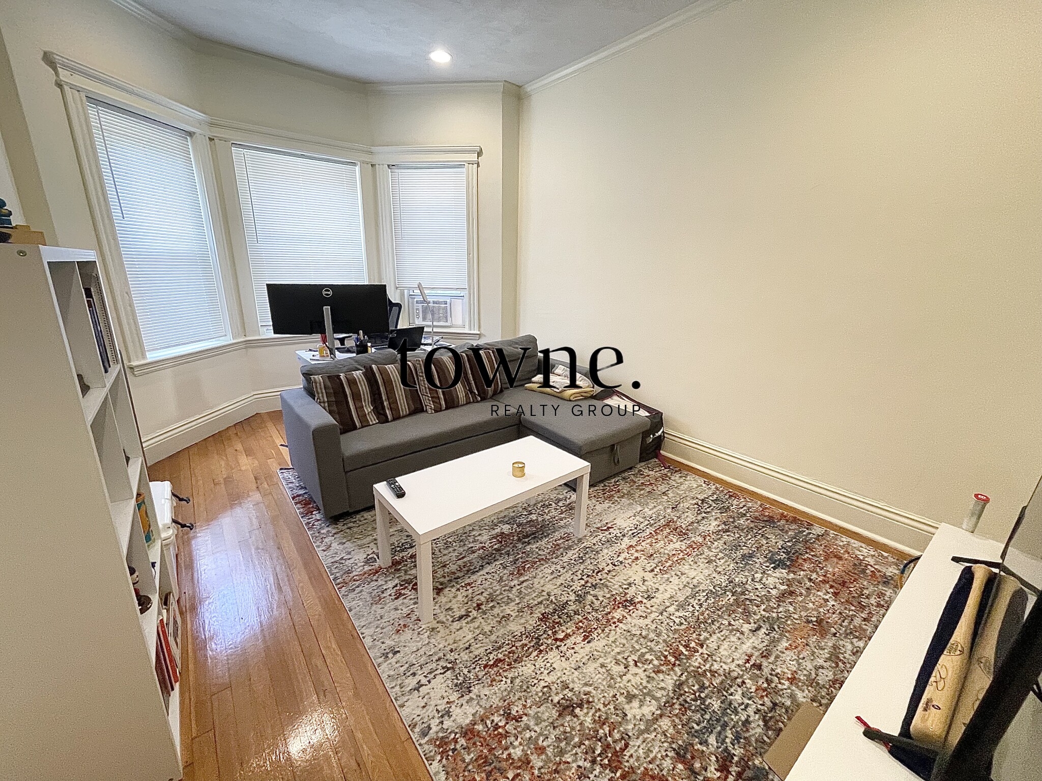 106 Queensberry St, Fenway