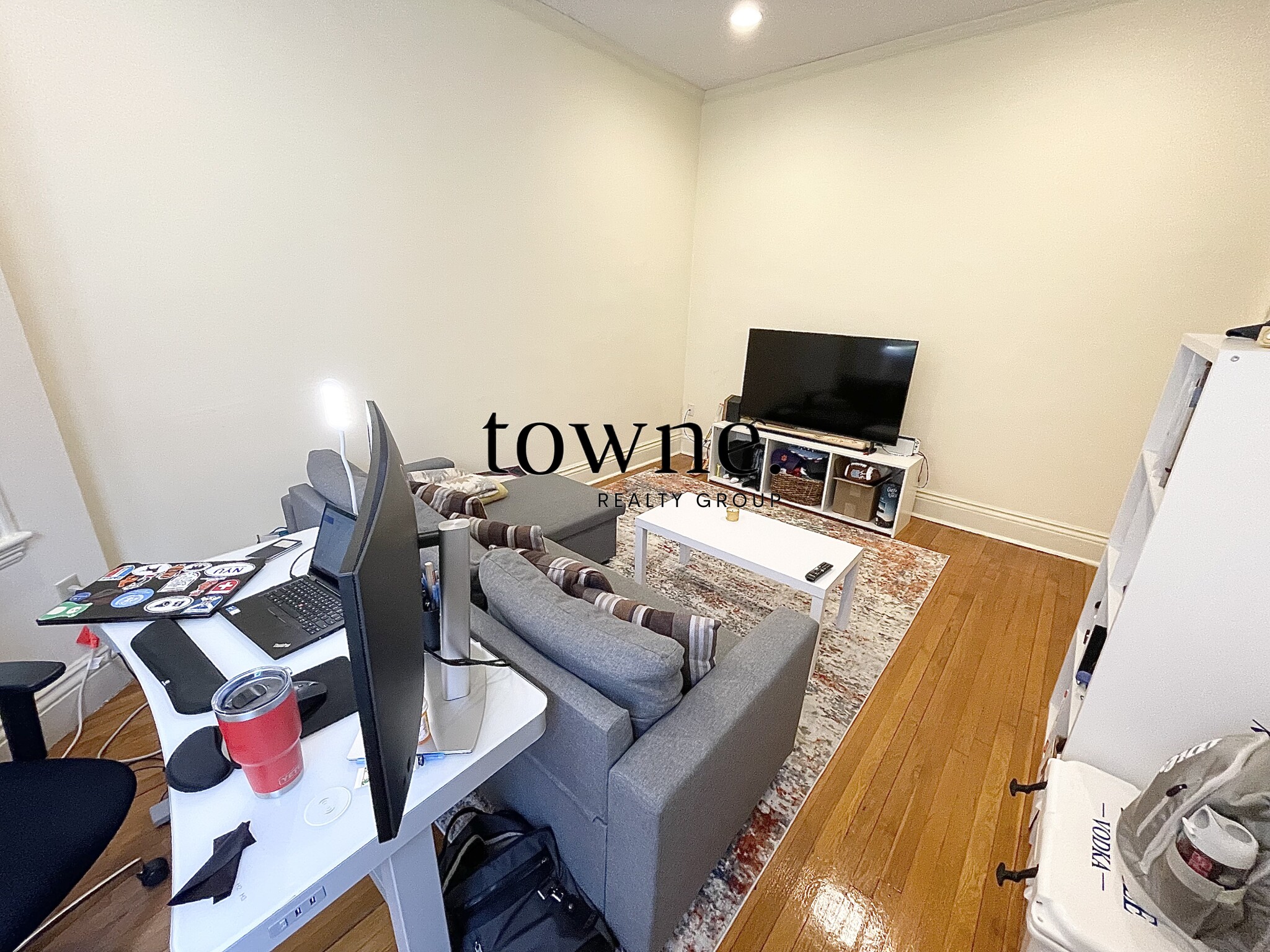 106 Queensberry St, Fenway