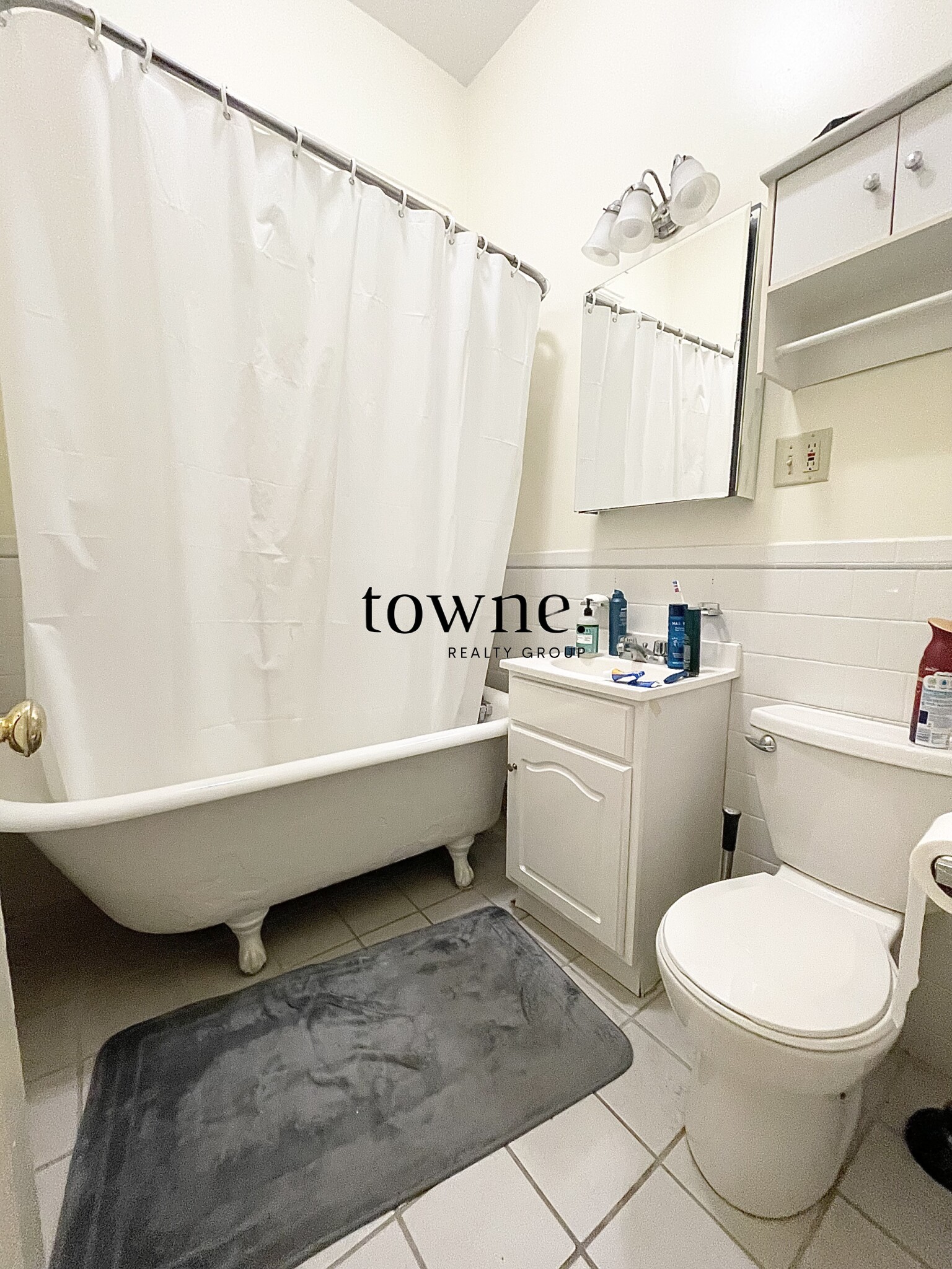 106 Queensberry St, Fenway