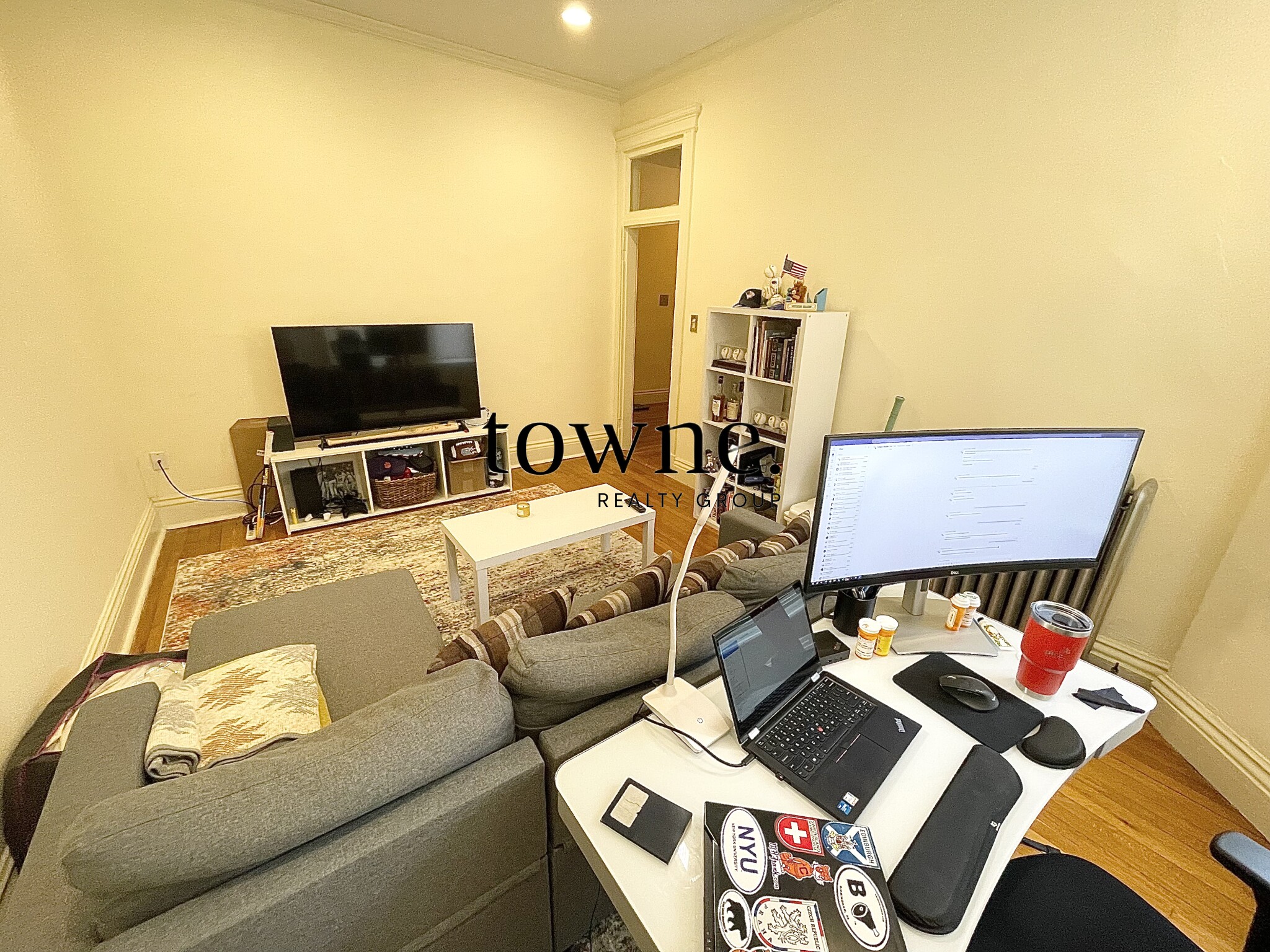 106 Queensberry St, Fenway