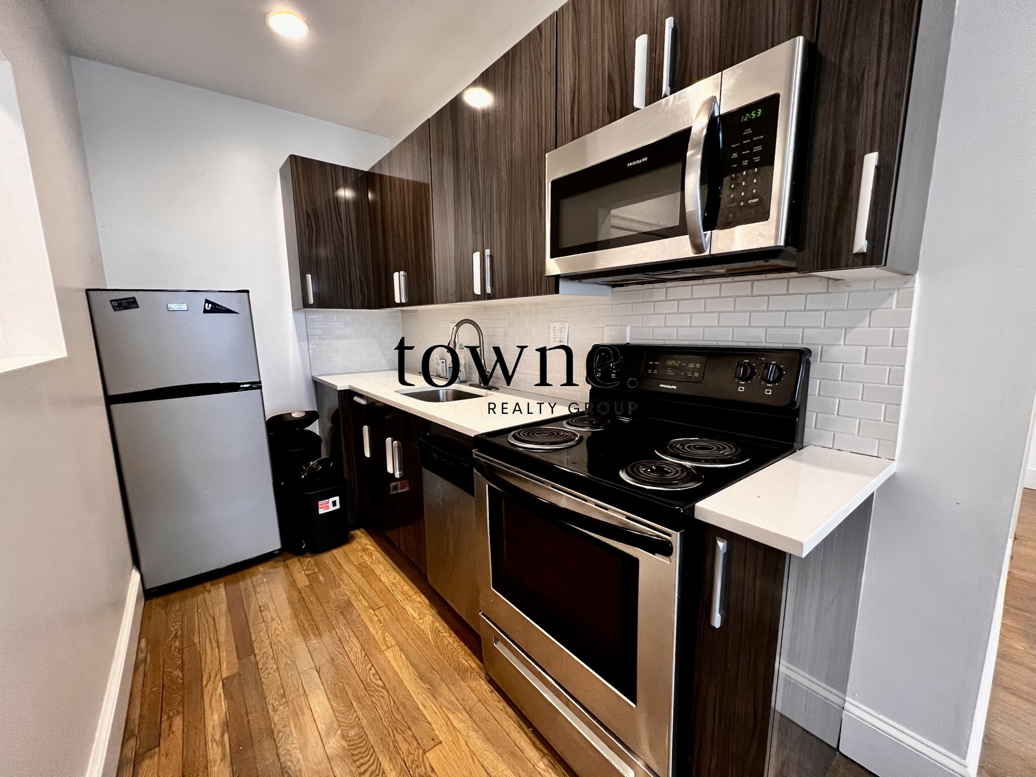 11 Peterborough St, Fenway