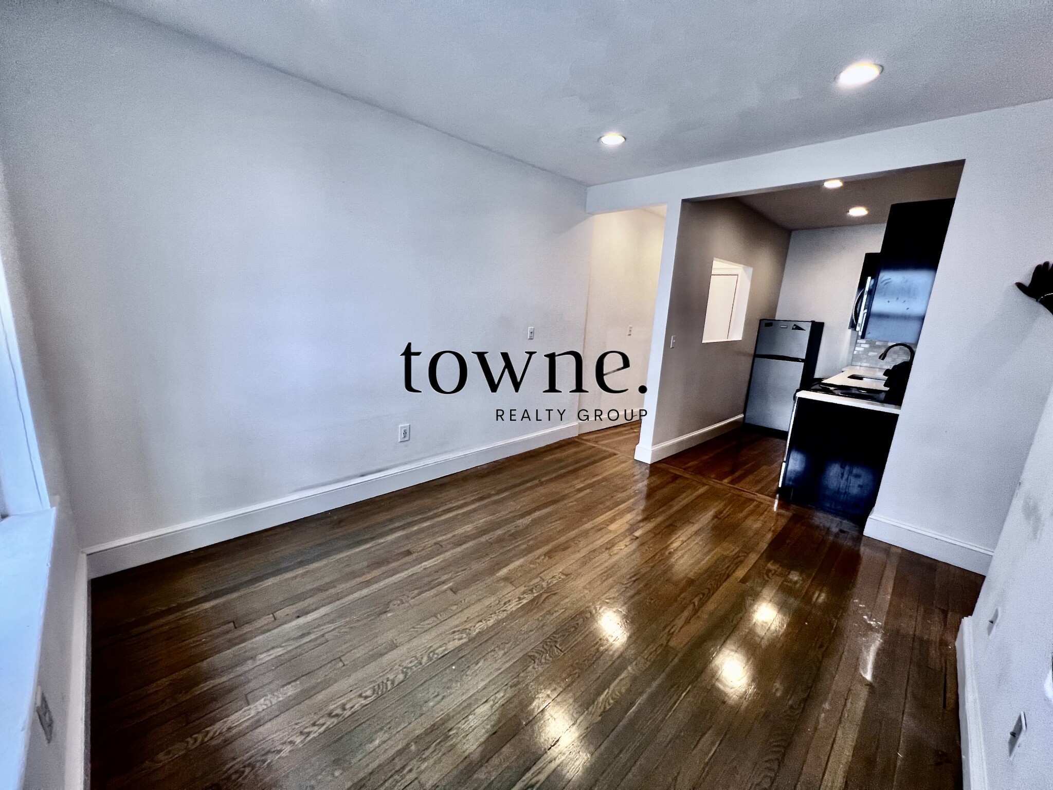 11 Peterborough St, Fenway