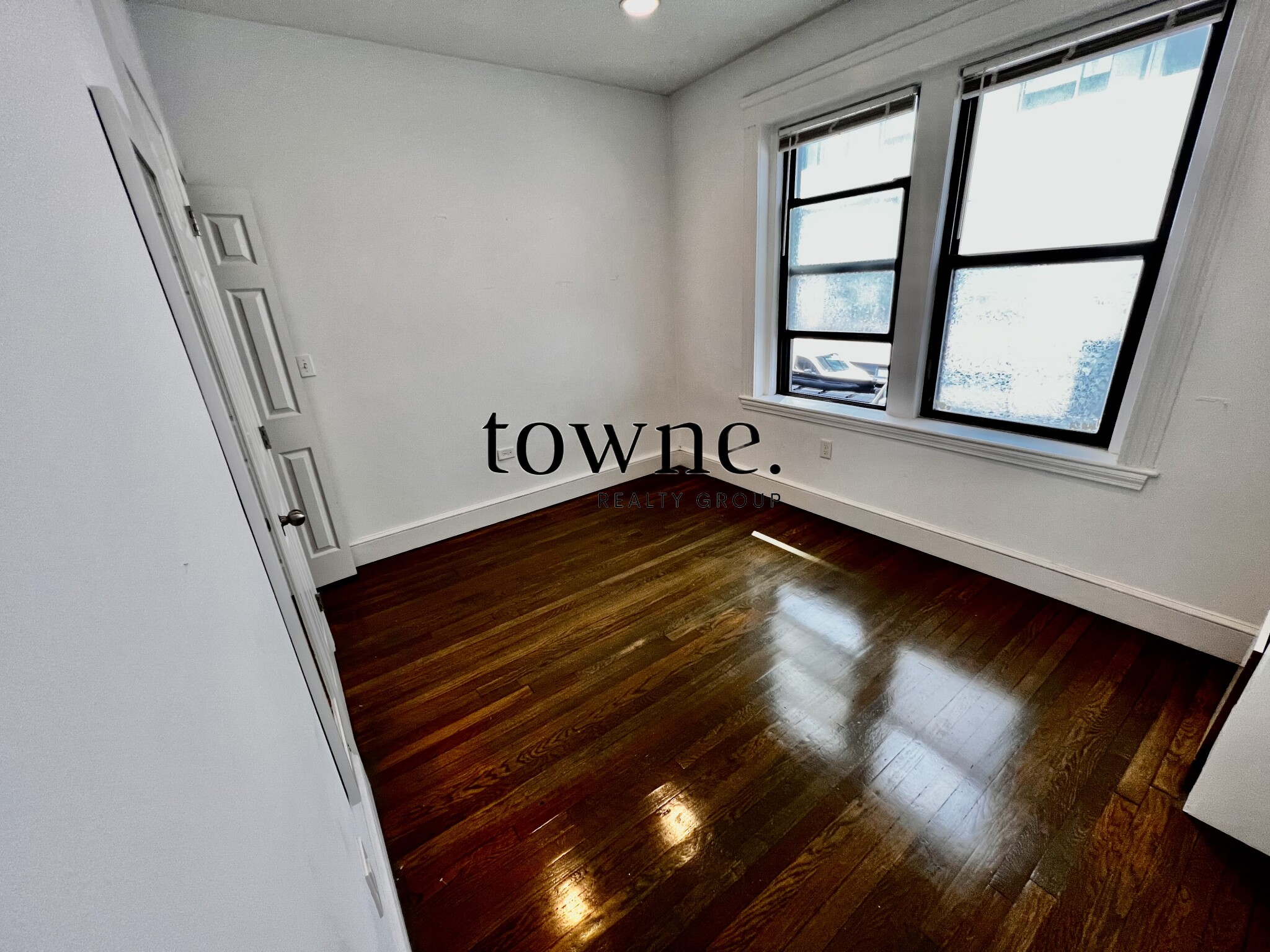 11 Peterborough St, Fenway