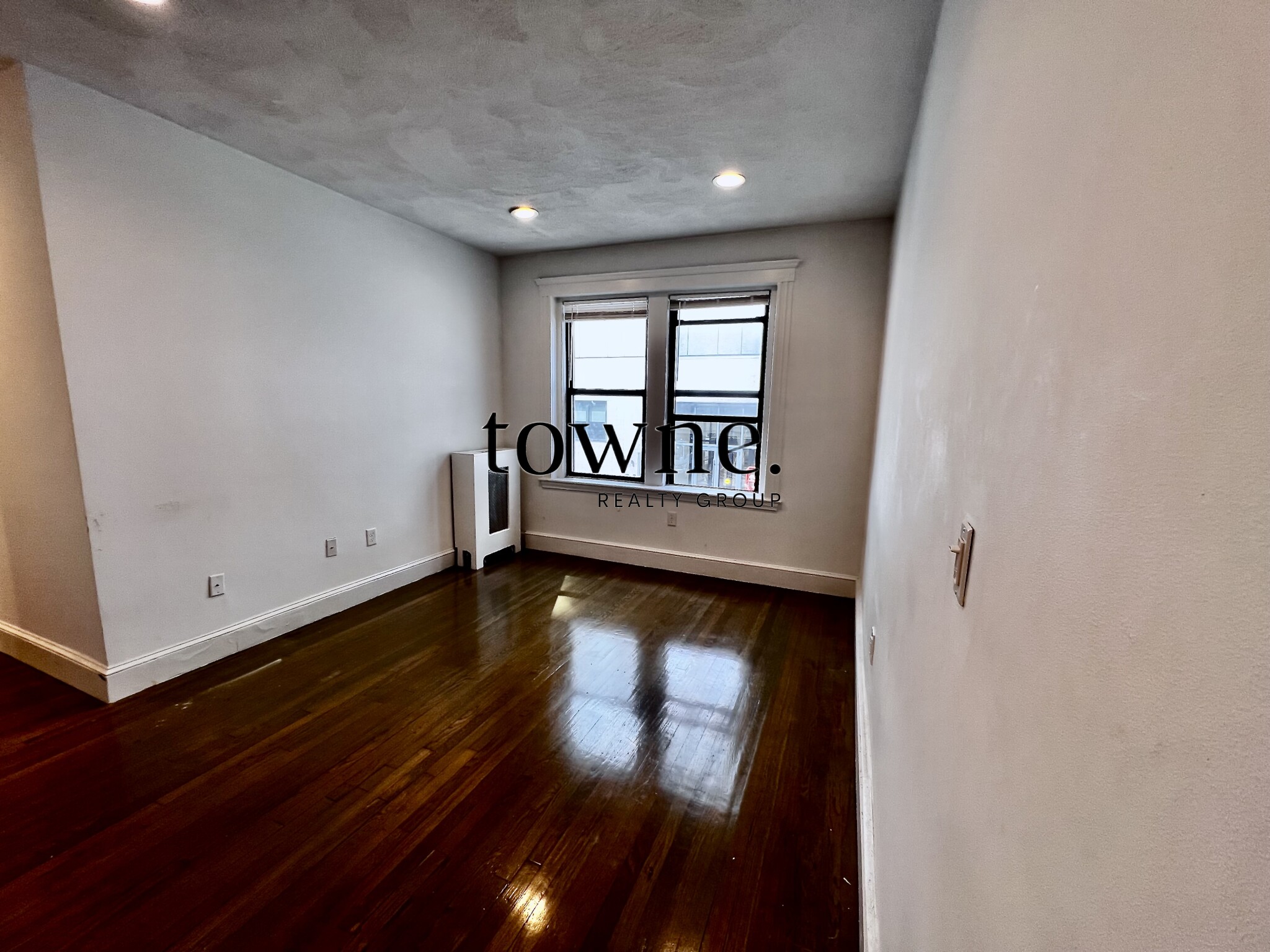 11 Peterborough St, Fenway