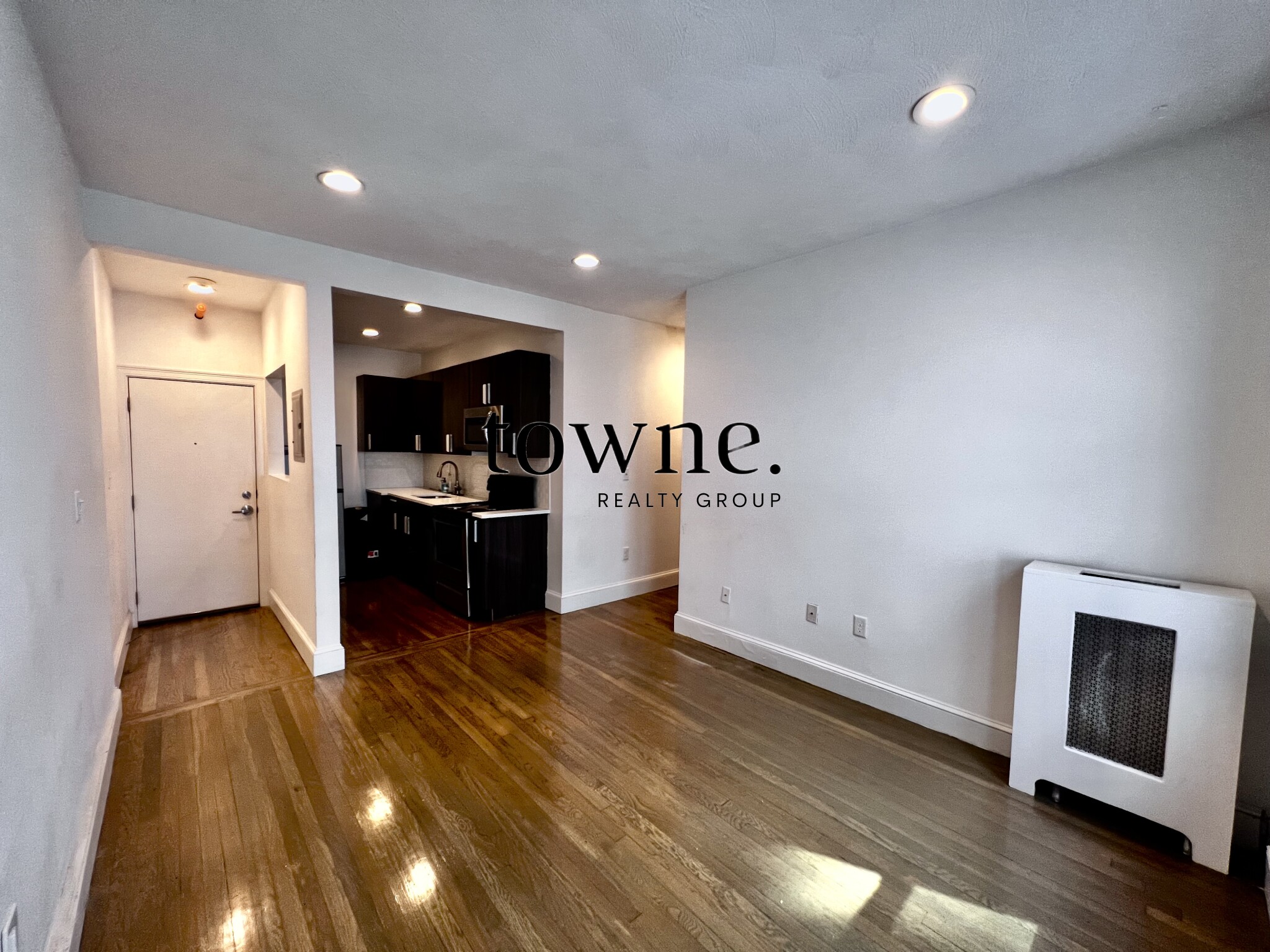 11 Peterborough St, Fenway