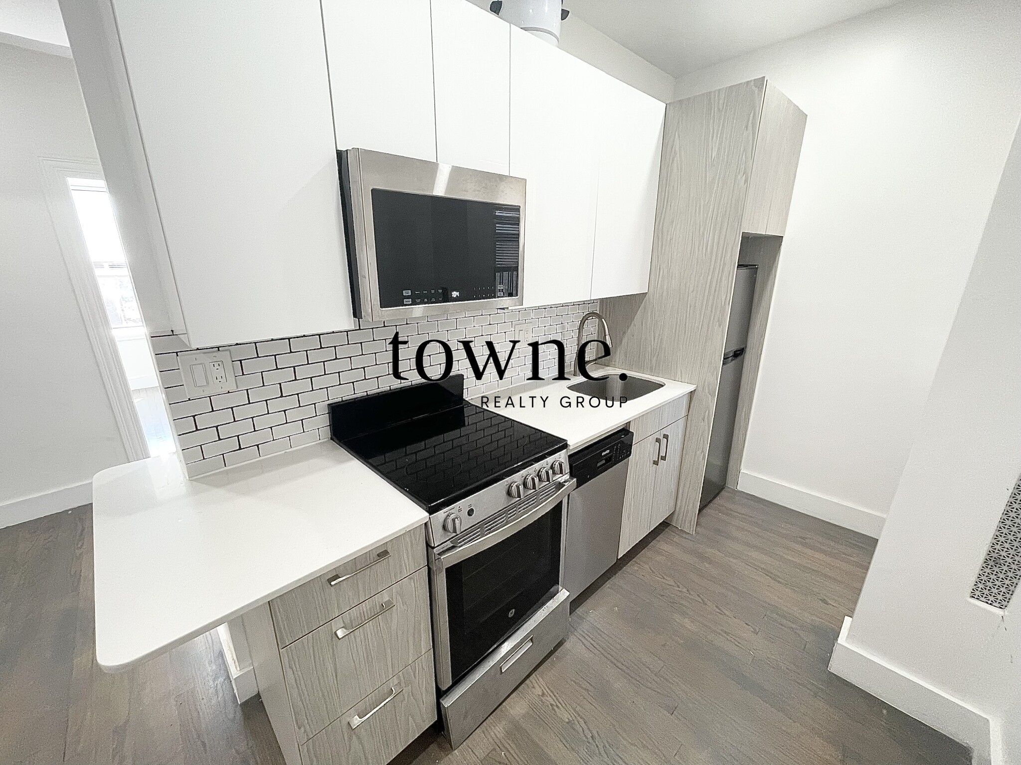 11 Peterborough St, Fenway