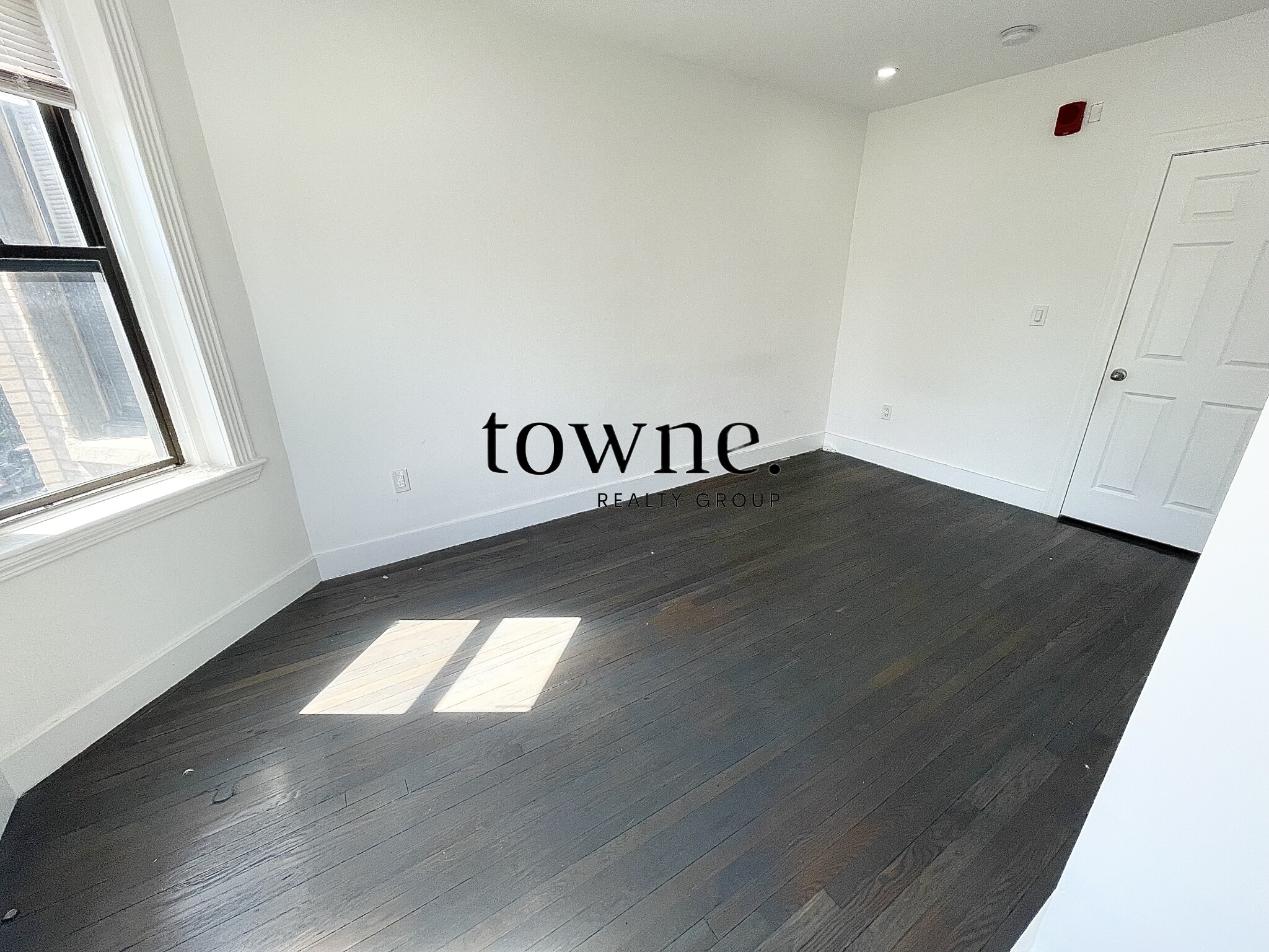 11 Peterborough St, Fenway