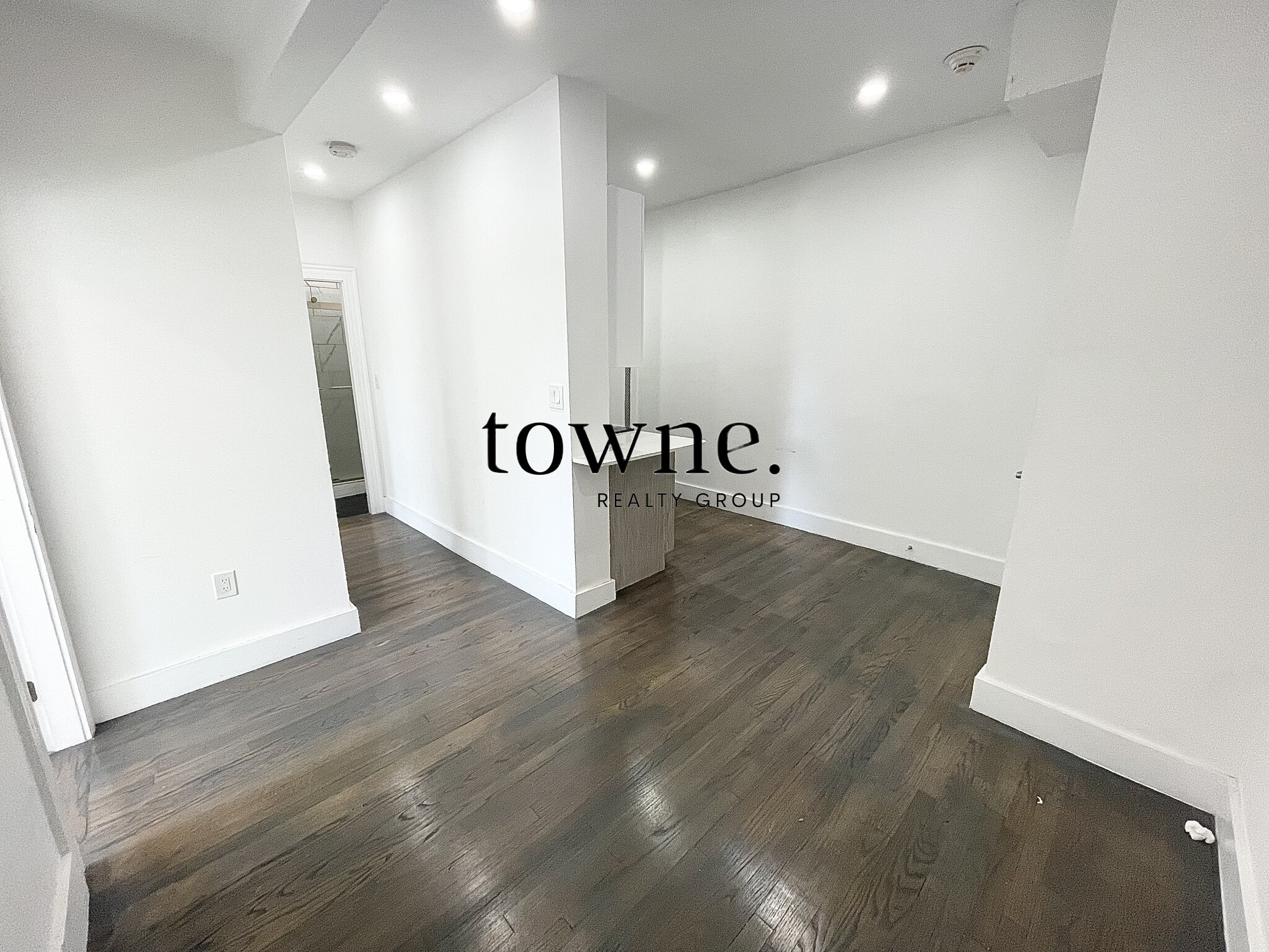 11 Peterborough St, Fenway