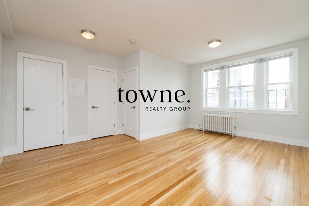 136 Highland Ave, Winter Hill