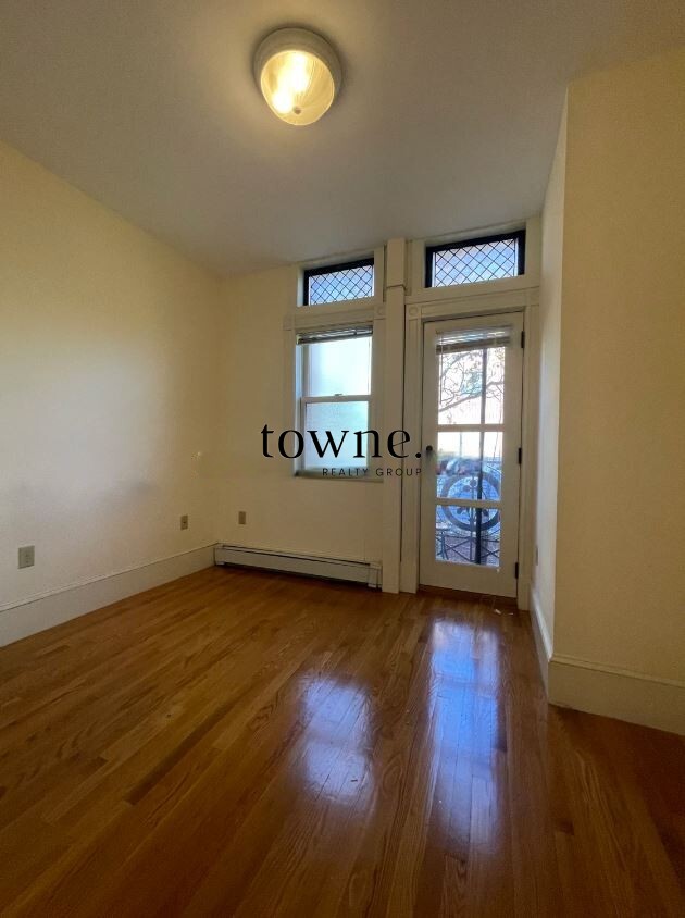 195 Commonwealth Ave, Back Bay