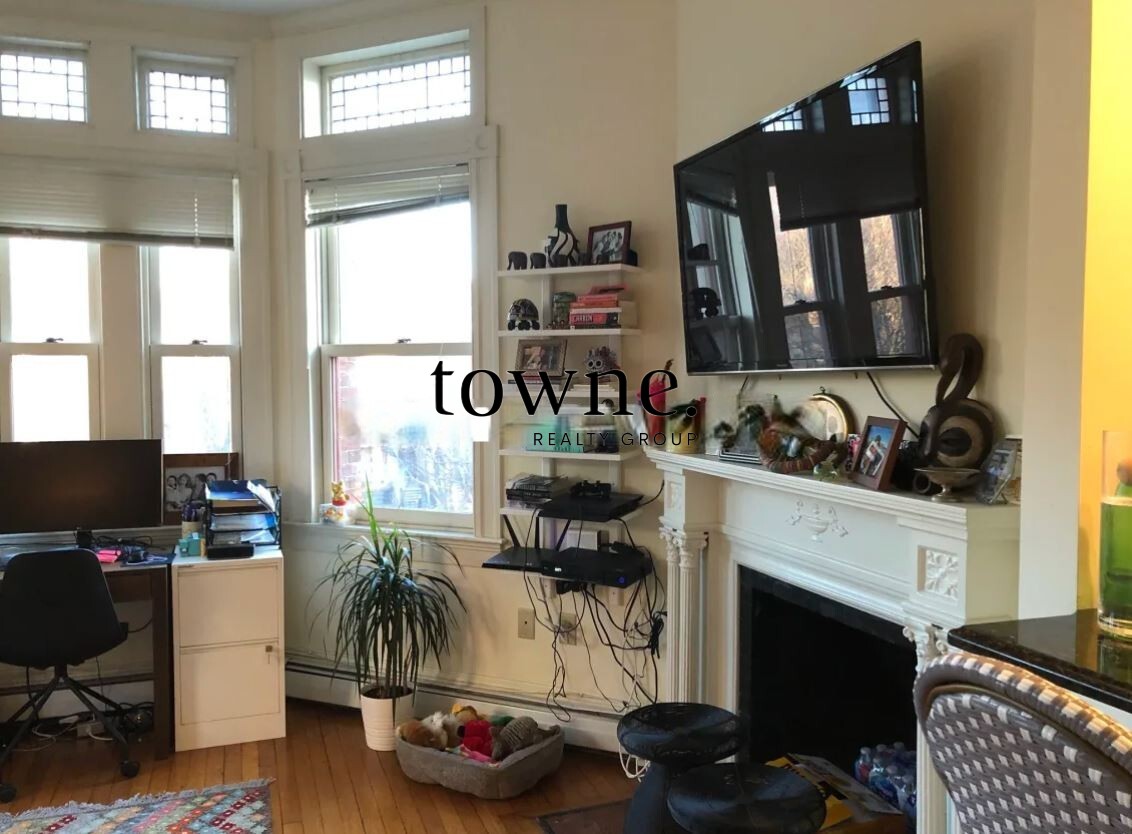 195 Commonwealth Ave, Back Bay