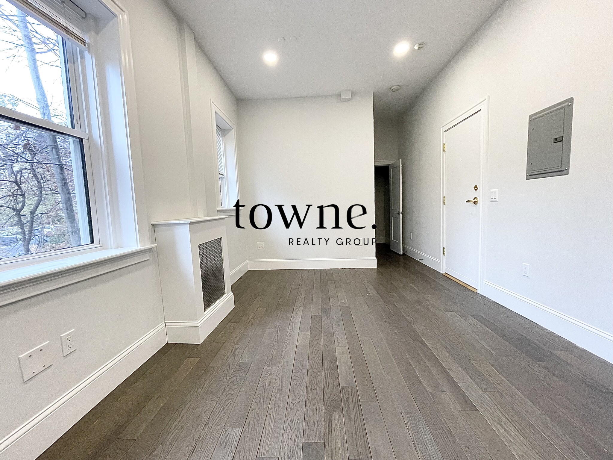 124 Peterborough St, Fenway