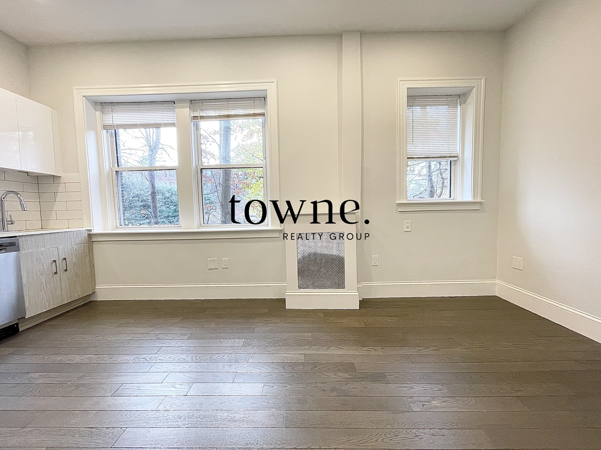 124 Peterborough St, Fenway