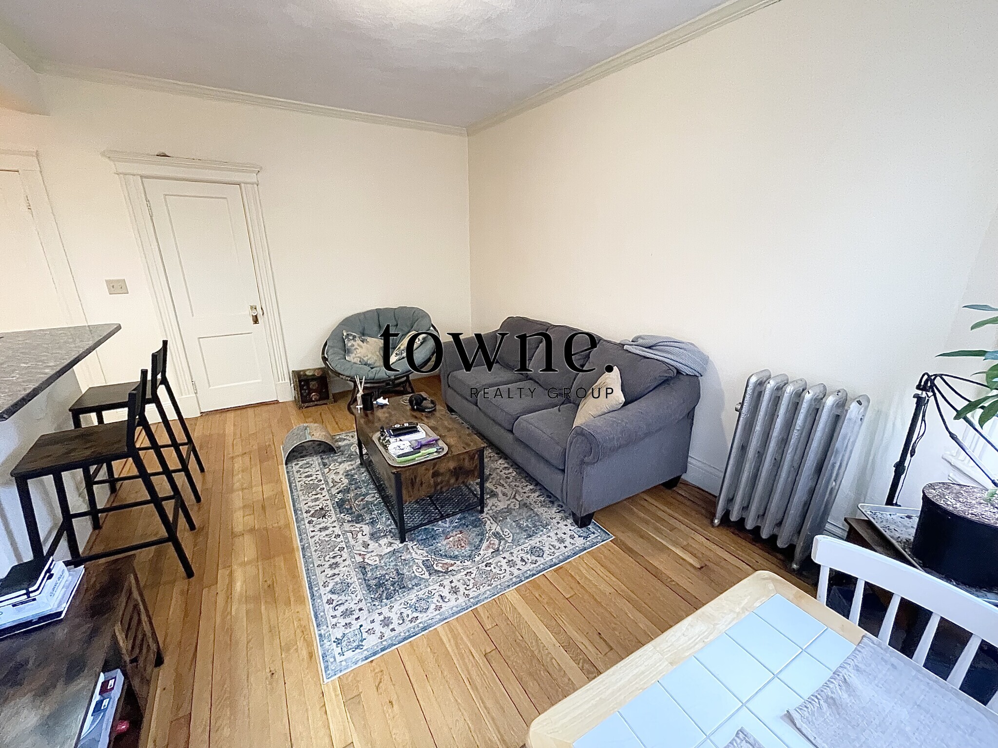 105 Queensberry St, Fenway