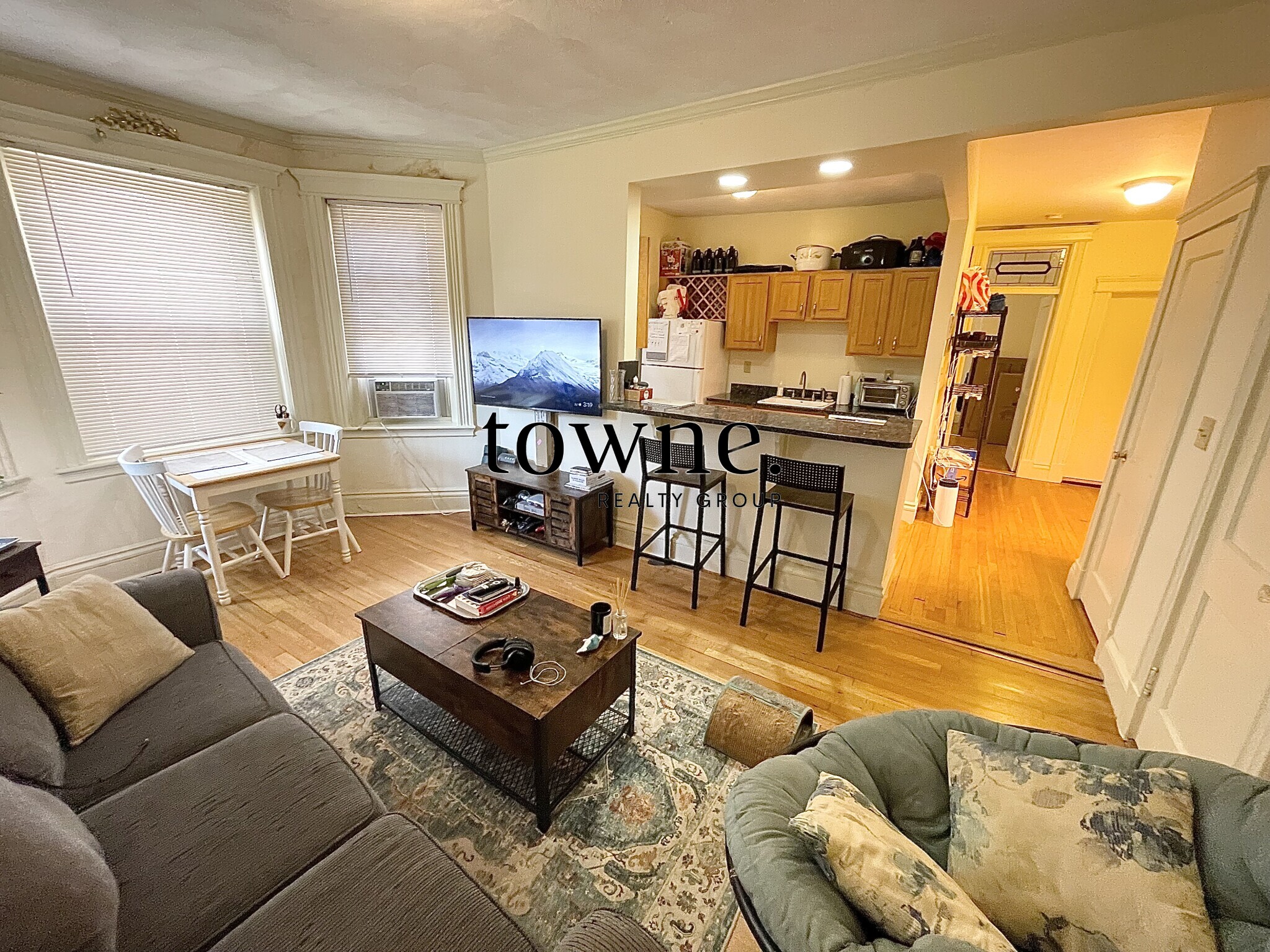 105 Queensberry St, Fenway