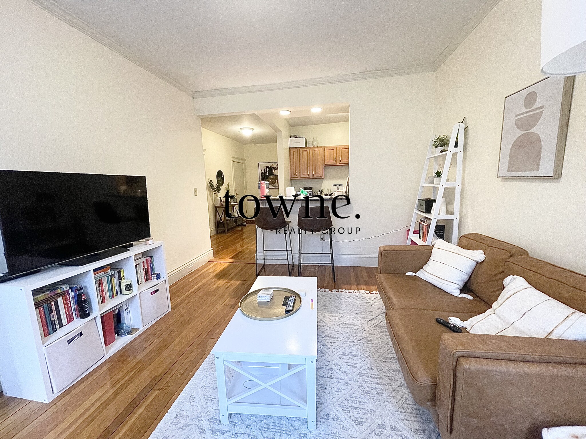 104 Queensberry St, Fenway