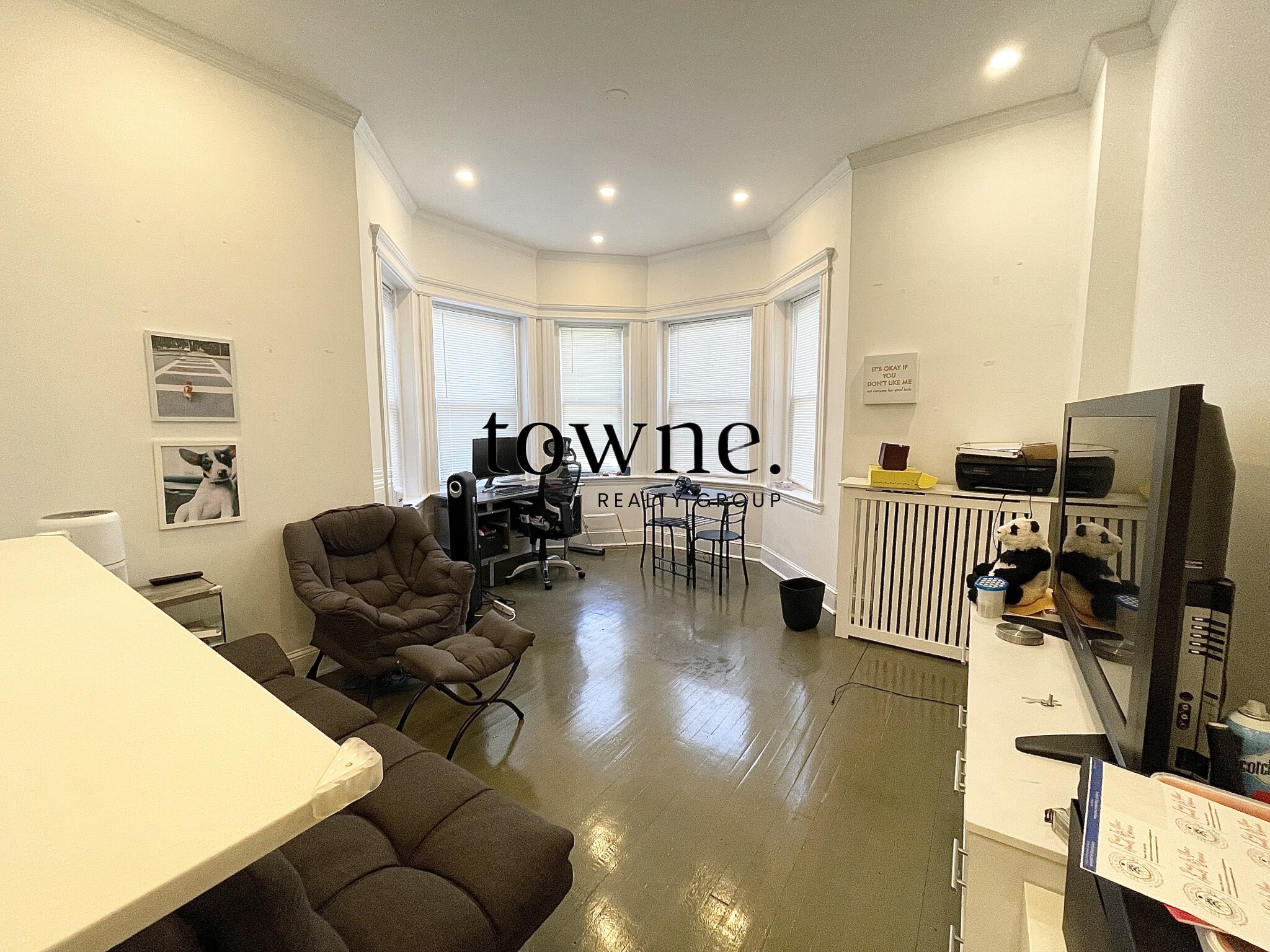 98 Queensberry St, Fenway