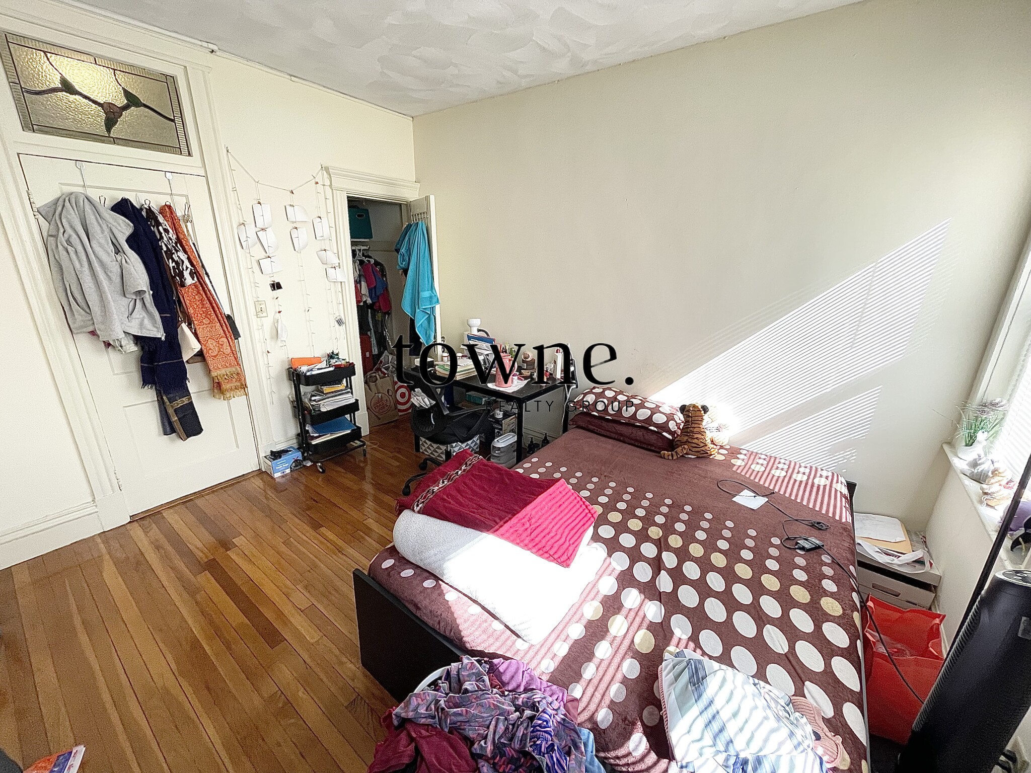 109 Queensberry St, Fenway