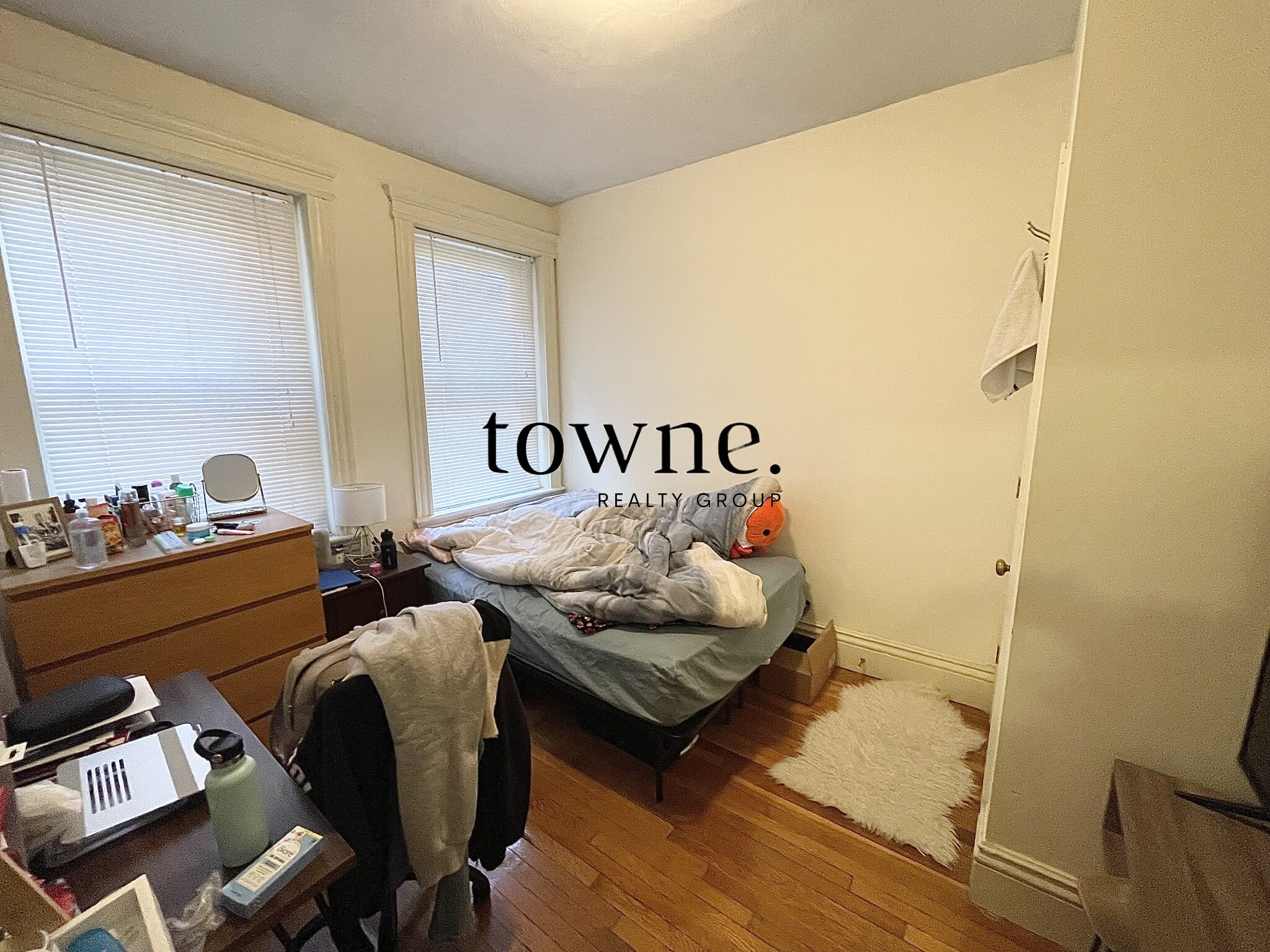 109 Queensberry St, Fenway