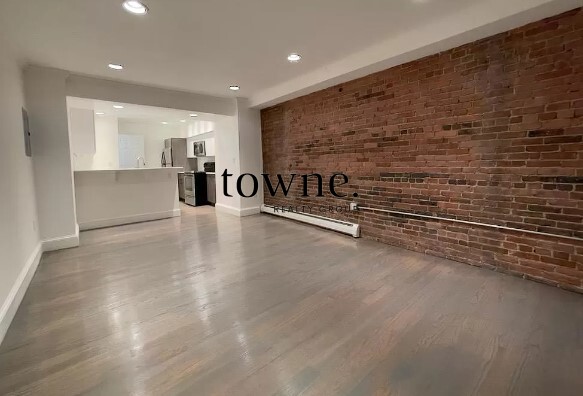 127 Saint Botolph St, Back Bay