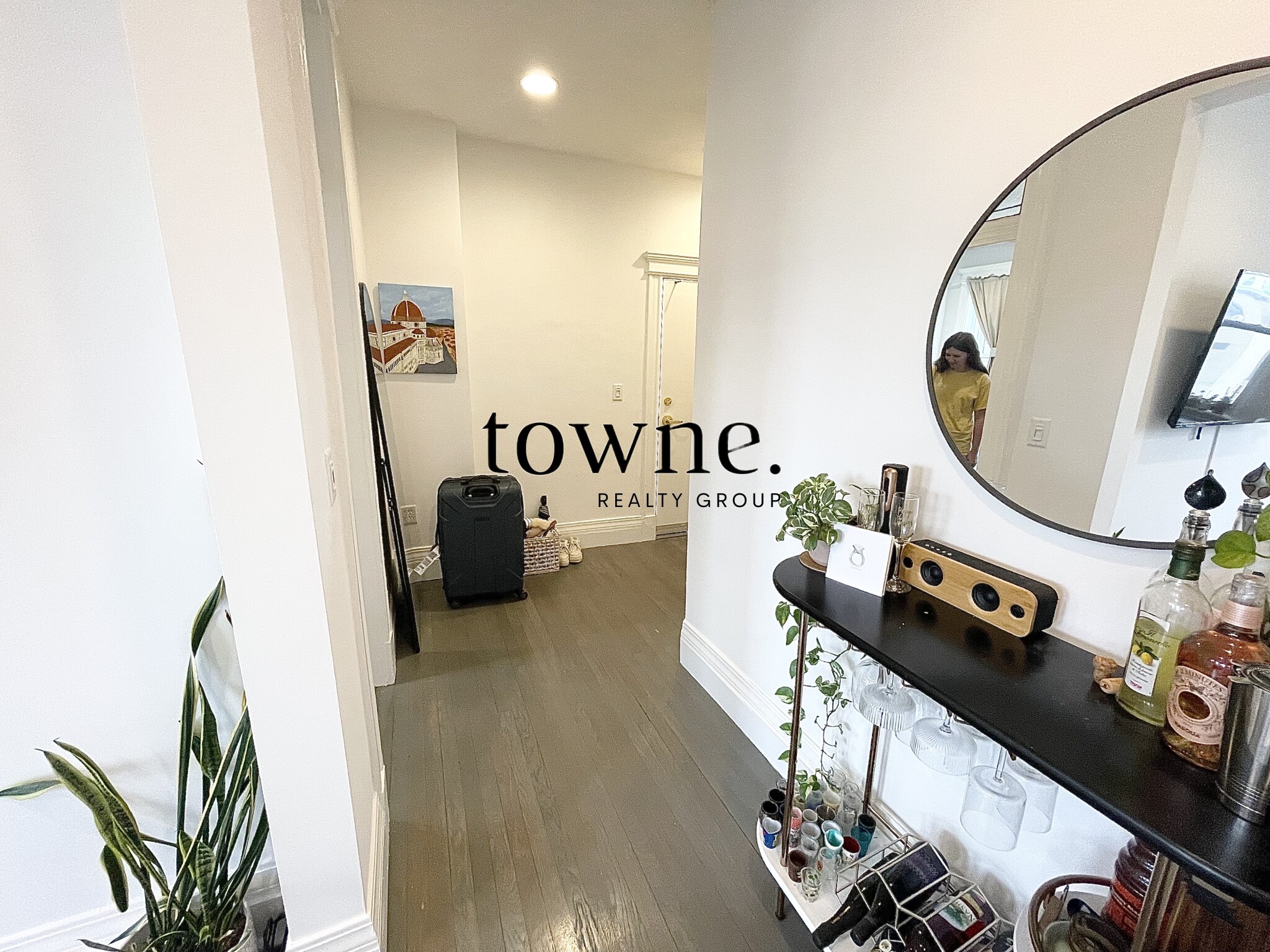 102 Queensberry St, Fenway