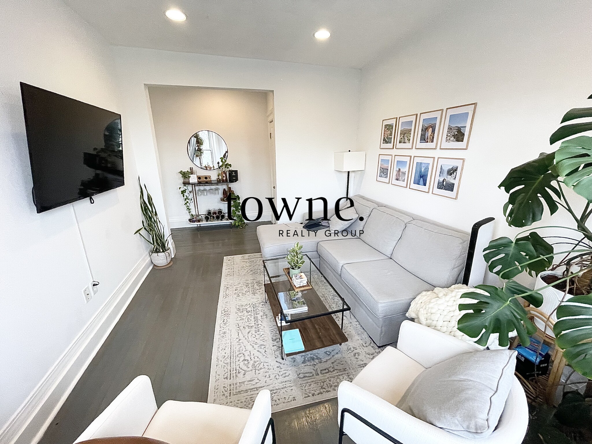 102 Queensberry St, Fenway