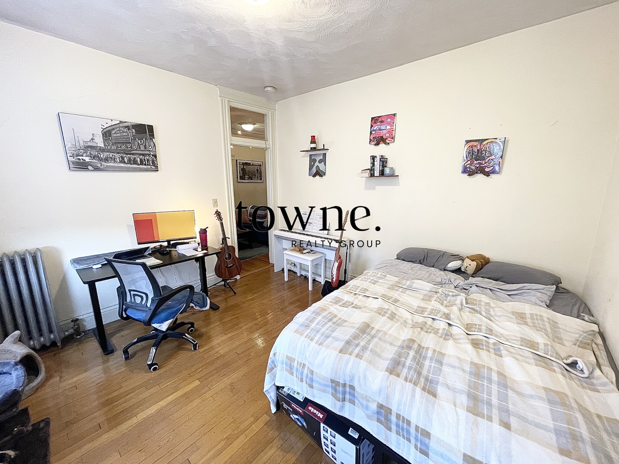 106 Queensberry St, Fenway